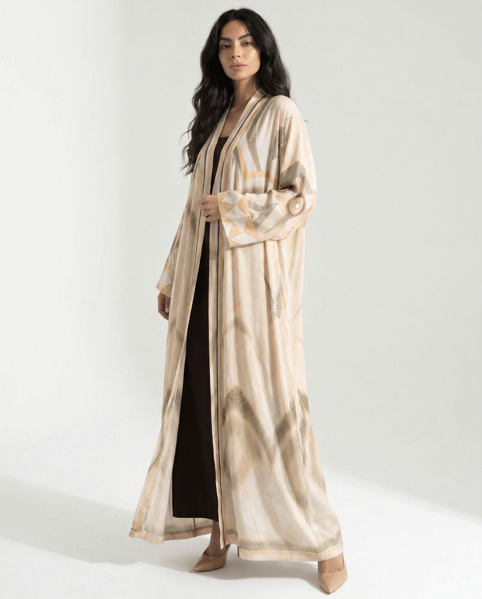 A STORY IN SIENNA ABAYA - THE UNTITLED PROJECT - MIRA Y MANO