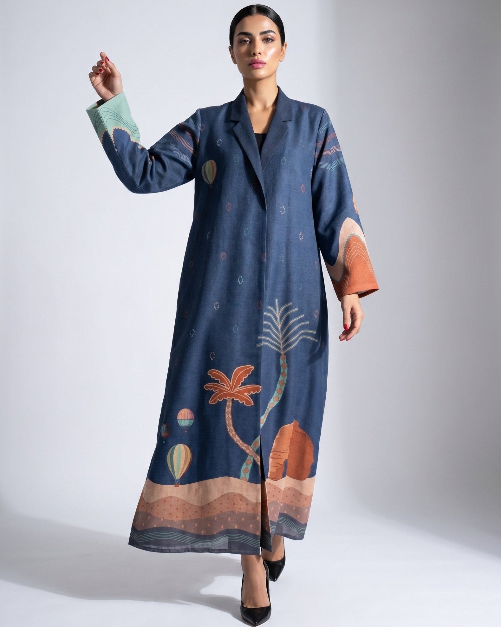AULHO - BL ABAYA - THE UNTITLED PROJECT - MIRA Y MANO