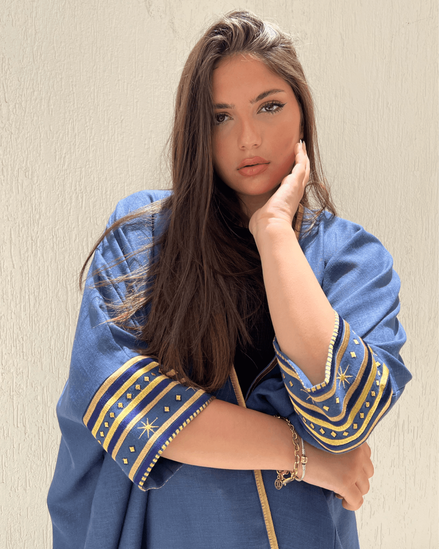 MILKY WAY - SB ABAYA - THE UNTITLED PROJECT - MIRA Y MANO