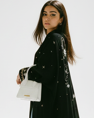 NOIR A & S ABAYA - THE UNTITLED PROJECT - MIRA Y MANO