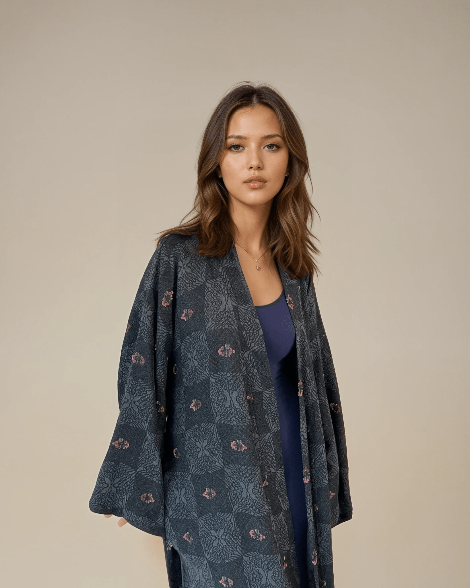 THE COMFY CARDIGAN B - THE UNTITLED PROJECT - MIRA Y MANO