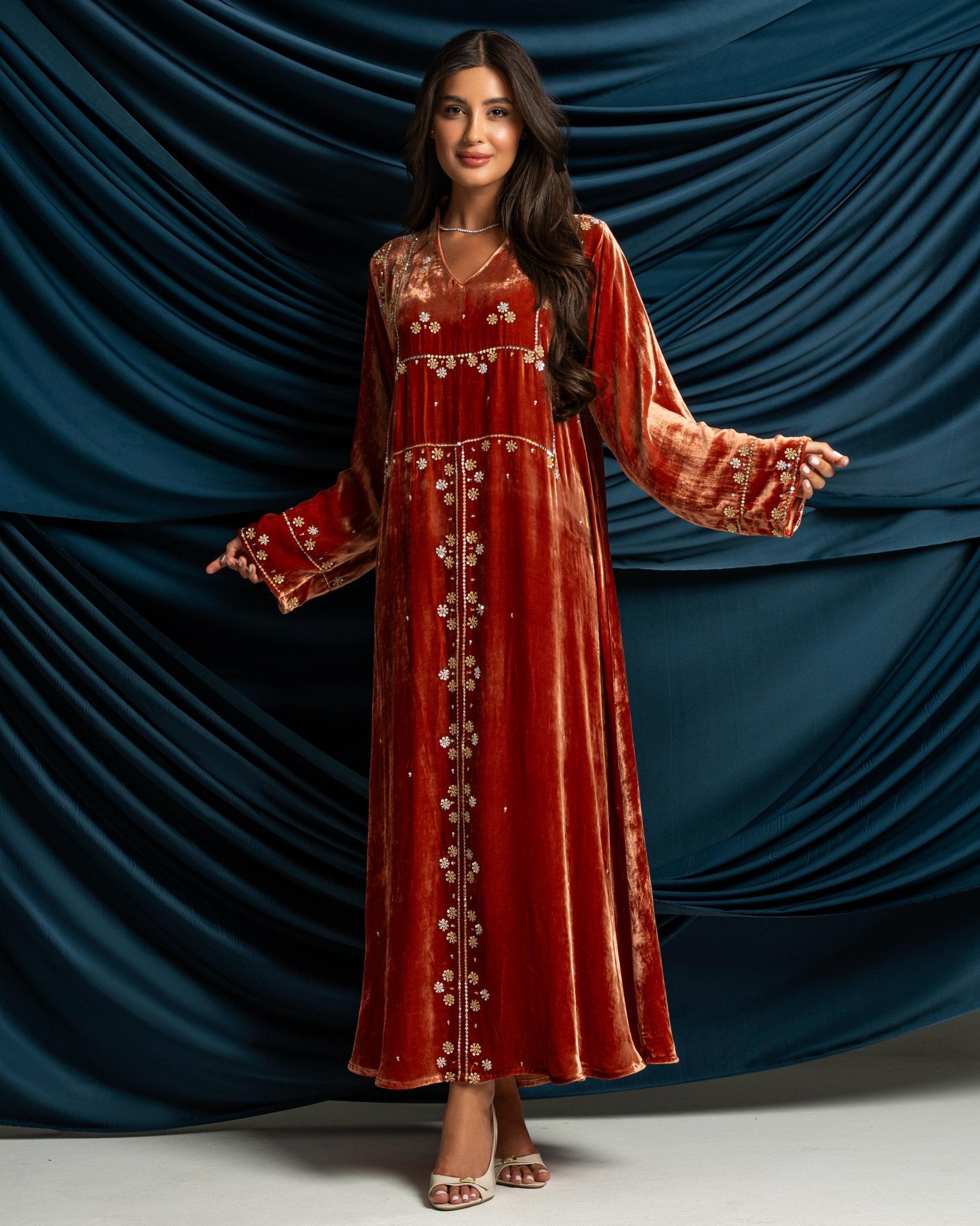 A18 JALABIAH - UCELLO - MIRA Y MANO