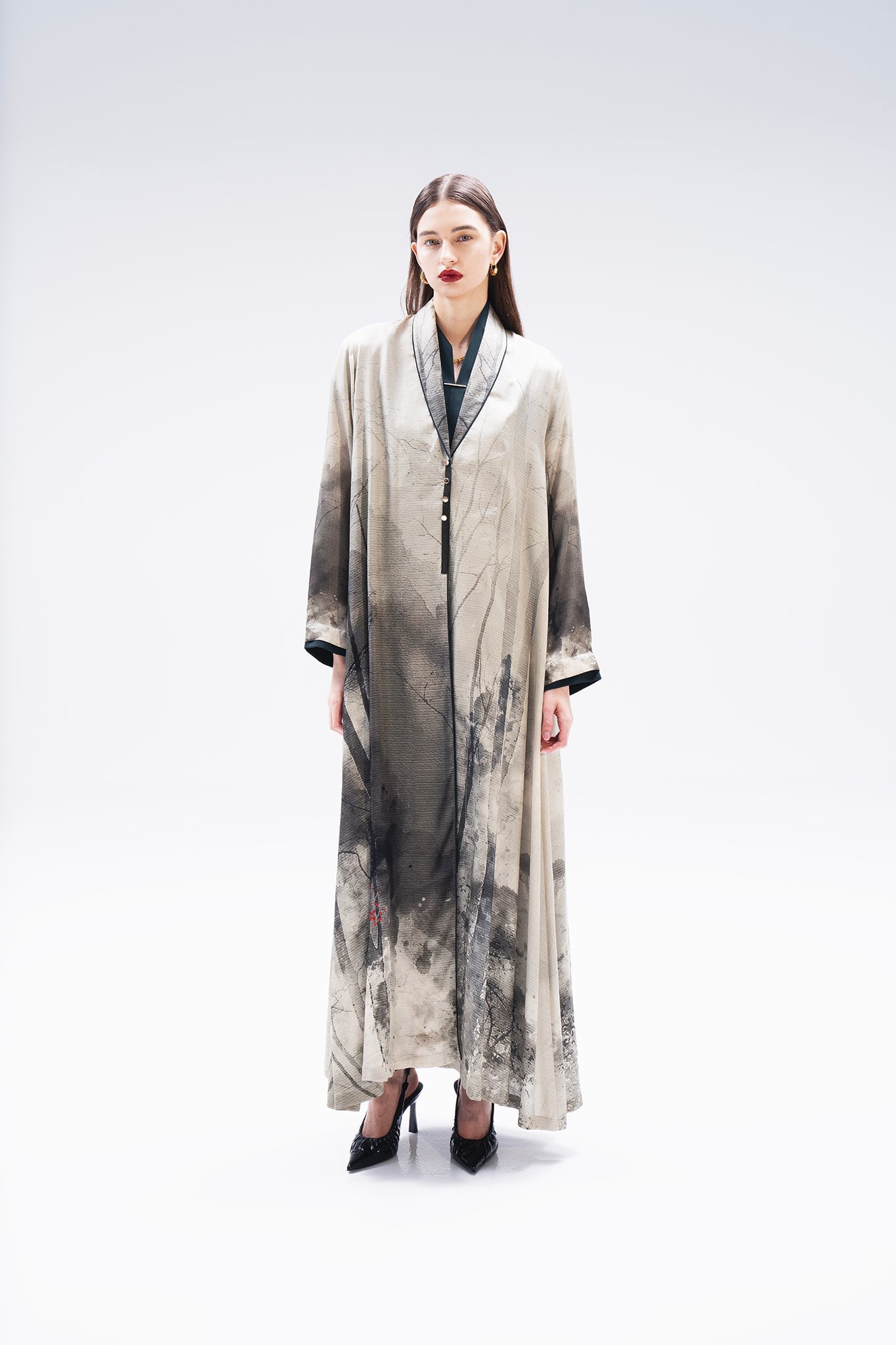 CODE - 0356 ABAYA - ZAH DESIGN - MIRA Y MANO