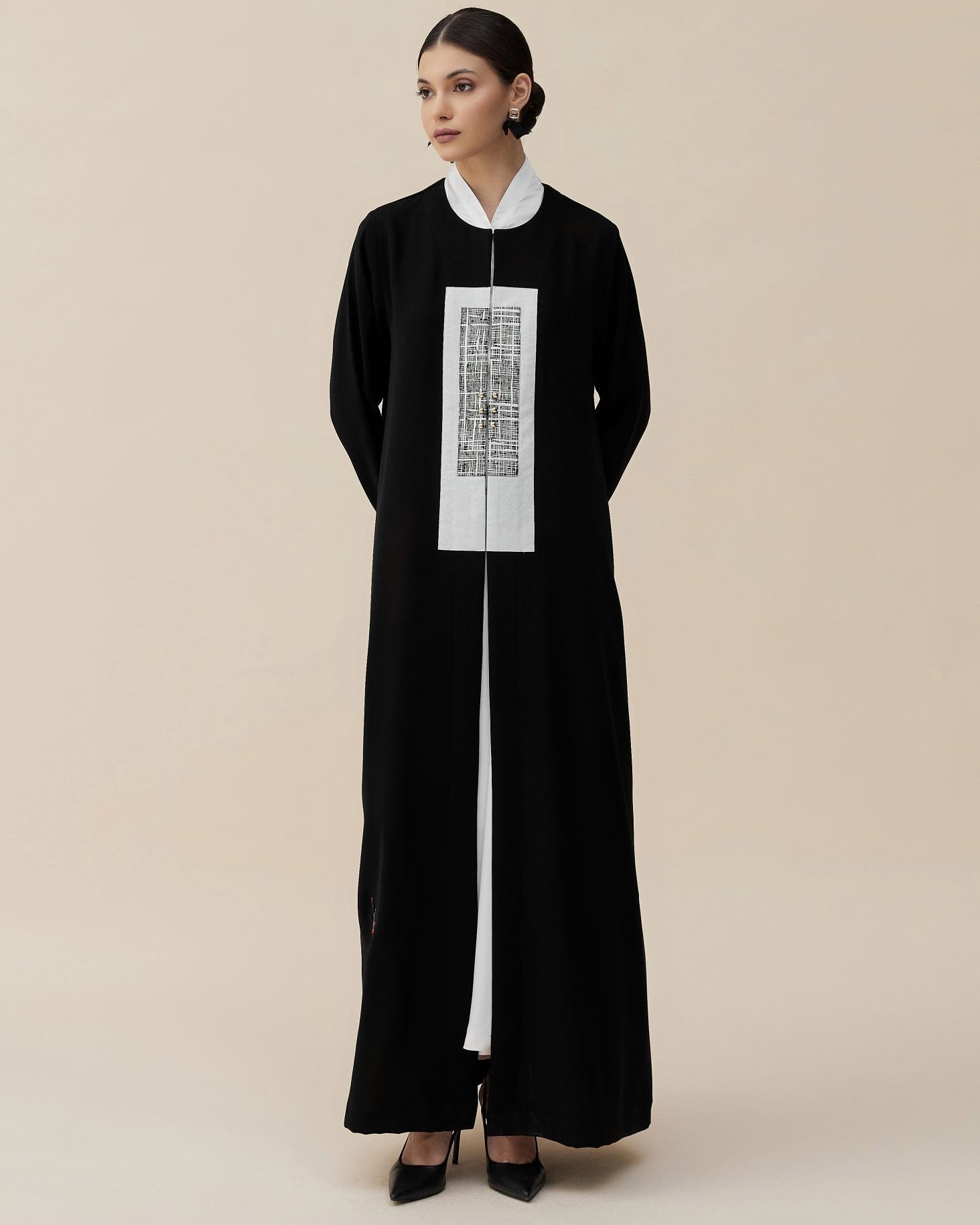 CODE - 0405 ABAYA - ZAH DESIGN - MIRA Y MANO
