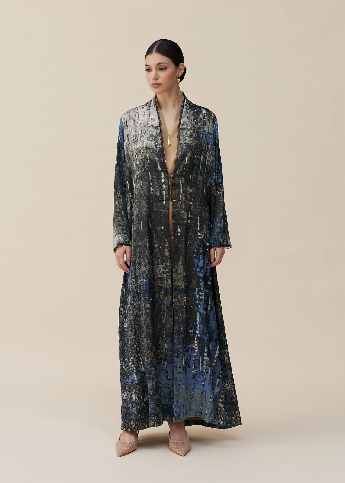 CODE - 0420 ABAYA - ZAH DESIGN - MIRA Y MANO