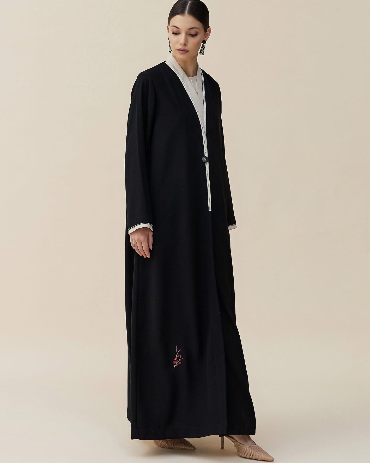 CODE - 0426 ABAYA - ZAH DESIGN - MIRA Y MANO