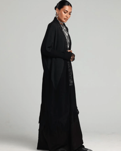 BLACK SIGNATURE ABAYA - ZIYA - MIRA Y MANO