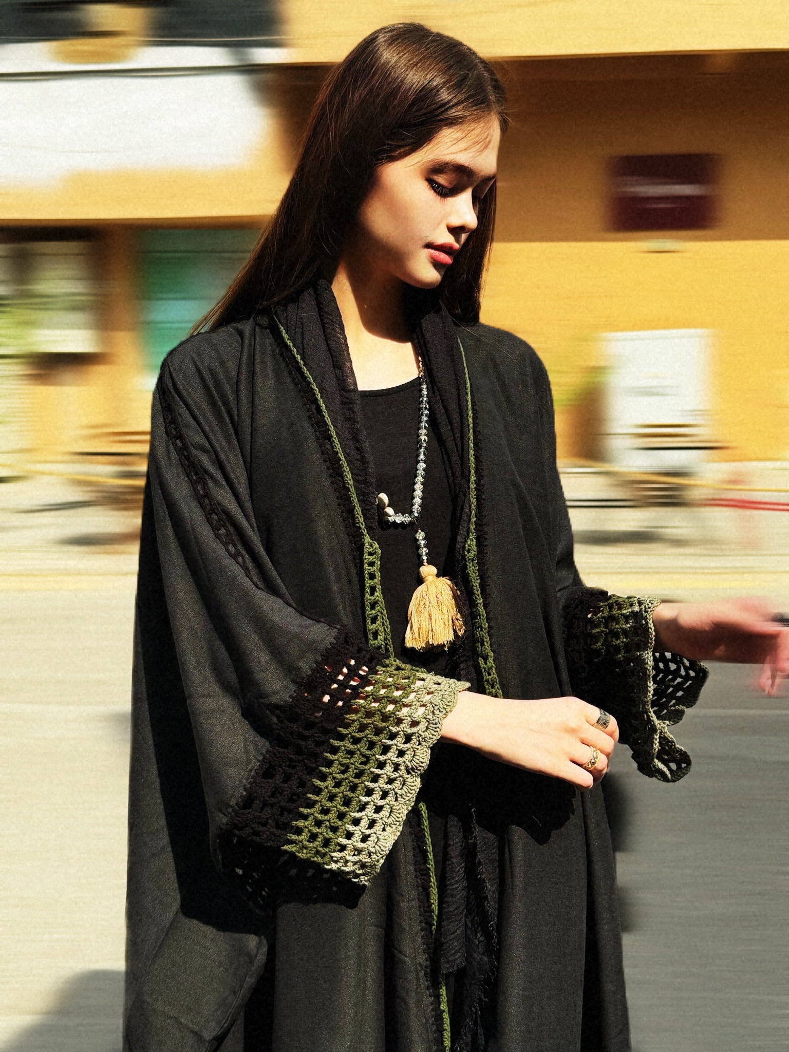 GOLGARI ABAYA - ZIYA - MIRA Y MANO