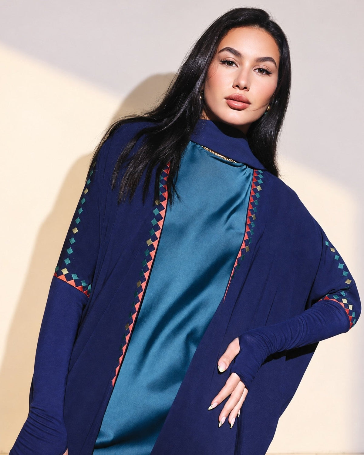 Tria – Navy Crepe Abaya - ZIYA - MIRA Y MANO