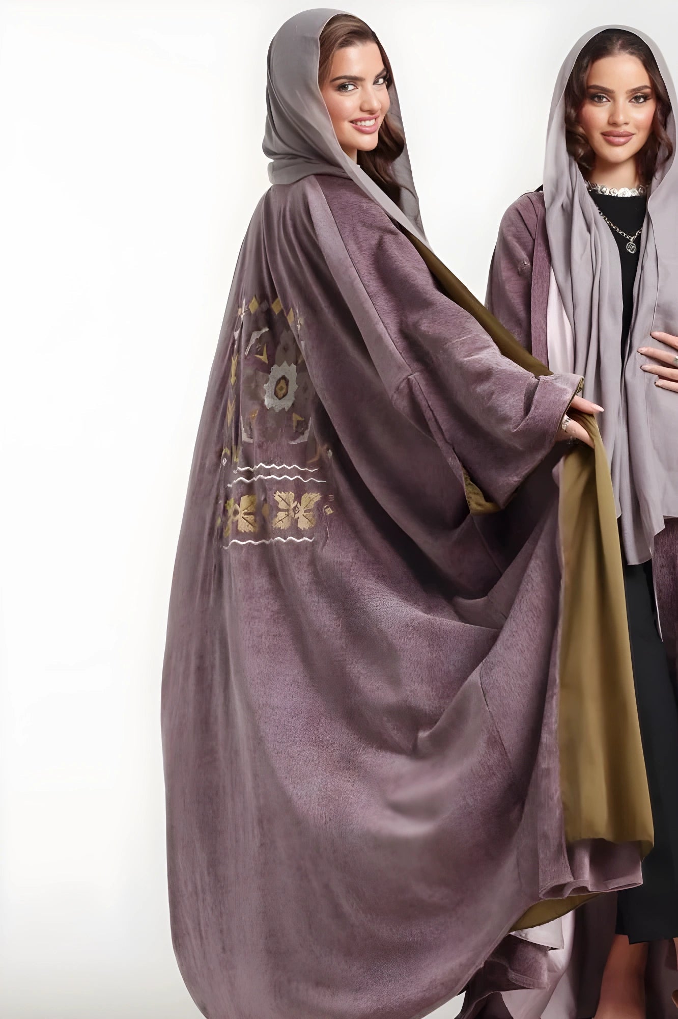 VELOUR ABAYA - ZIYA - MIRA Y MANO