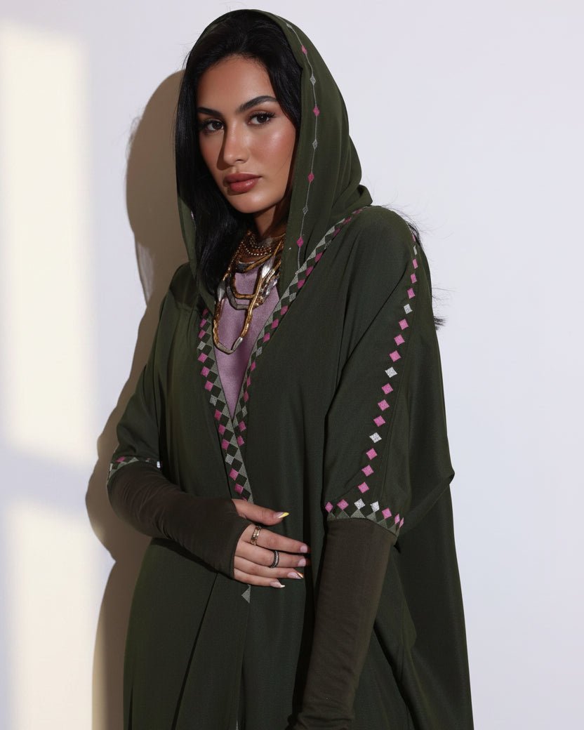 Z-TRI-KHK ABAYA - ZIYA - MIRA Y MANO