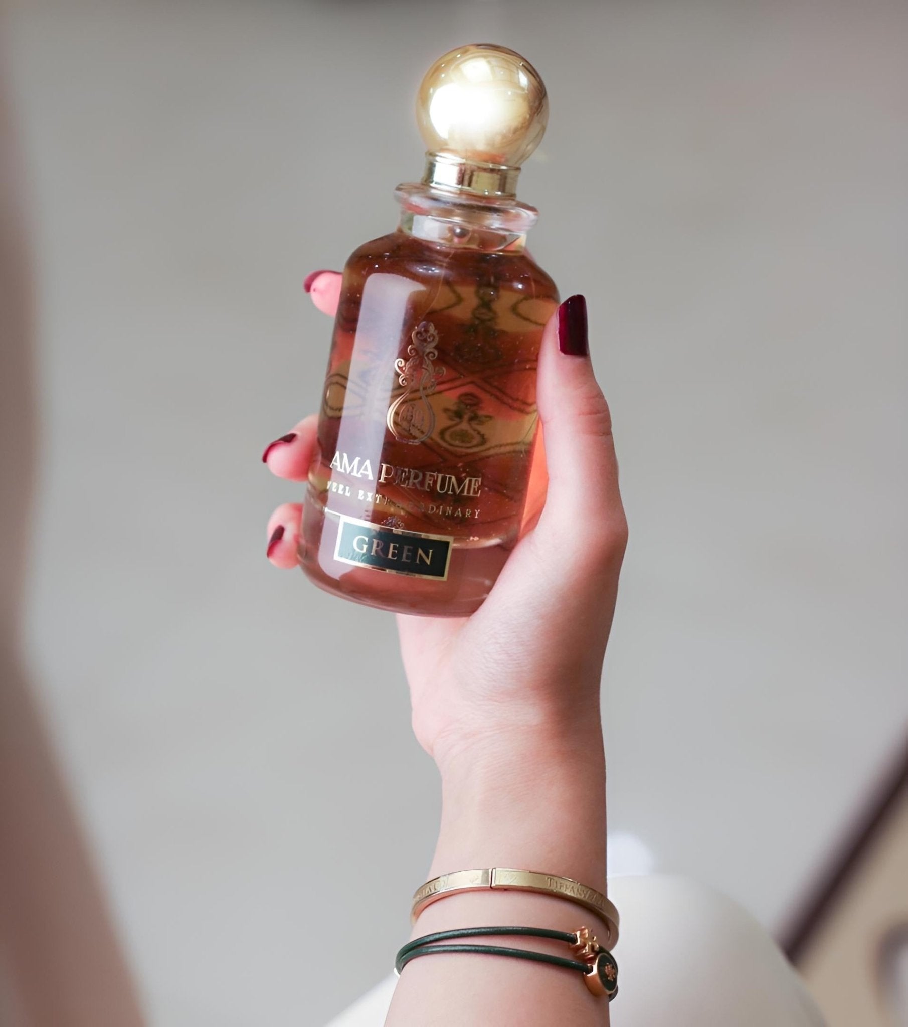 GREEN AMA - AMA PERFUMES - MIRA Y MANO