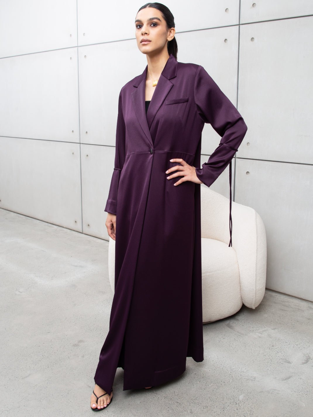 AB-SP-PUR - CHIKA - MIRA Y MANO