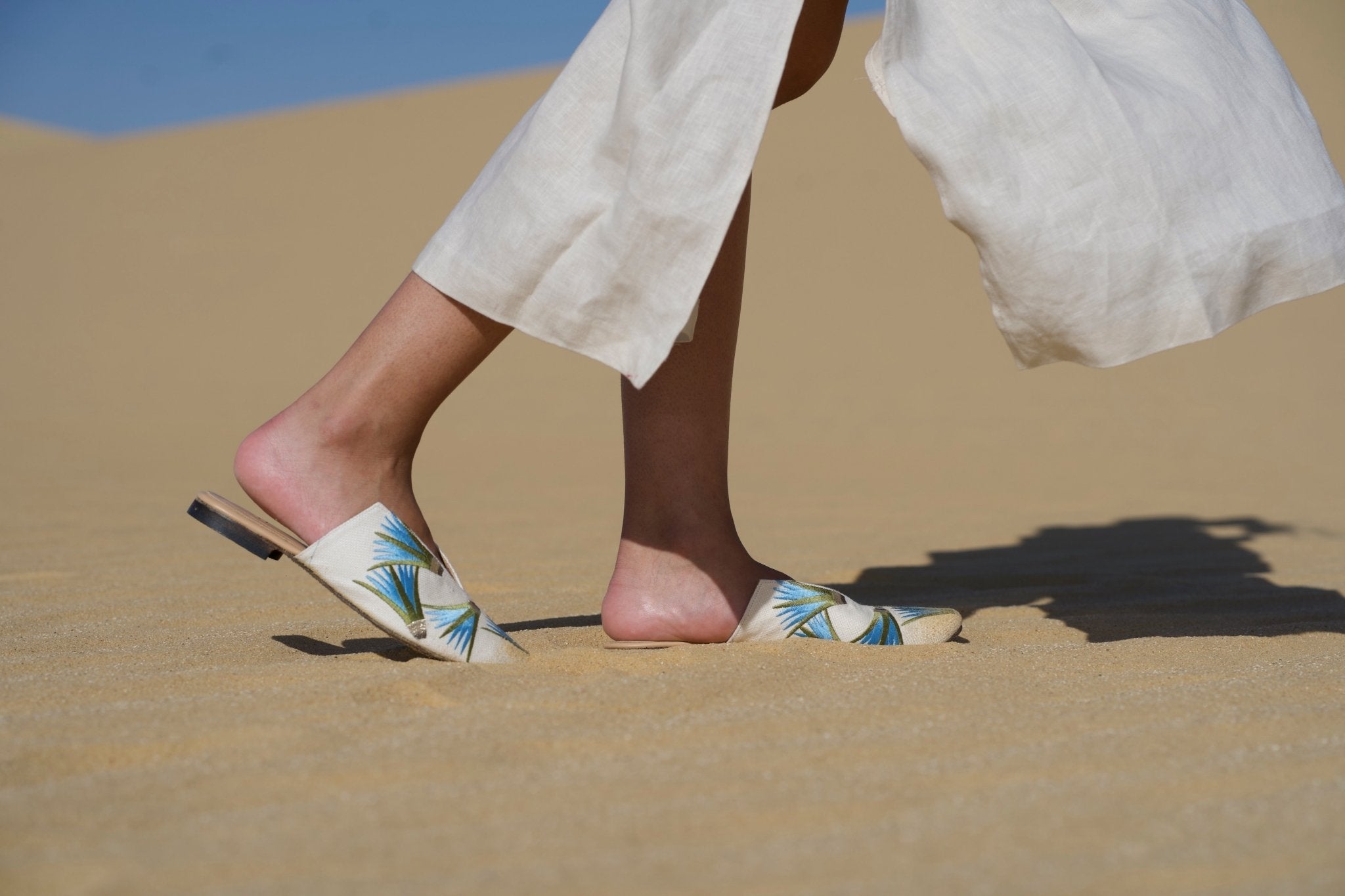 RAMLA LOTUS - RAMLA - MIRA Y MANO