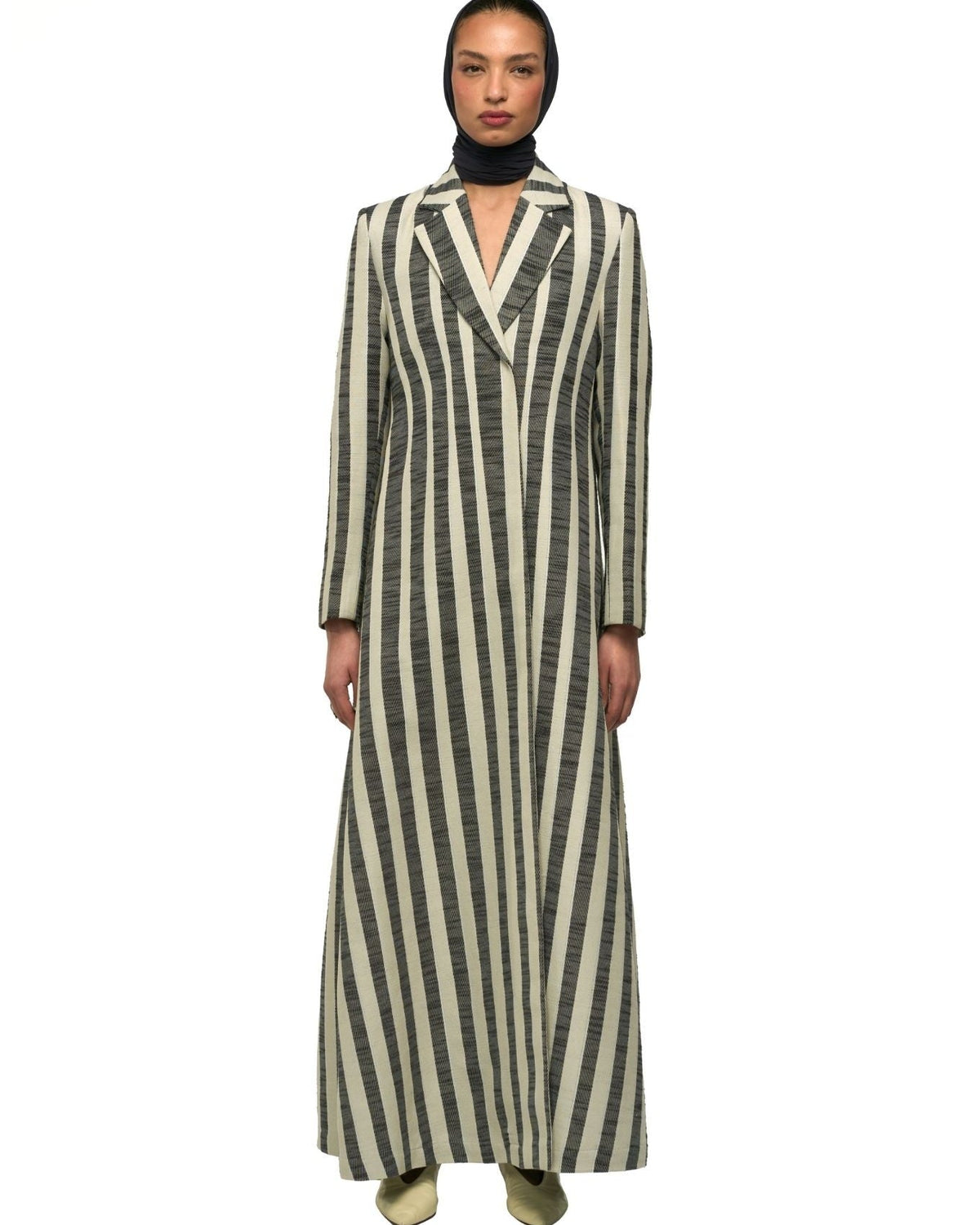 PIA-GY - Gray Jacquard Abaya - 1309 - MIRA Y MANO
