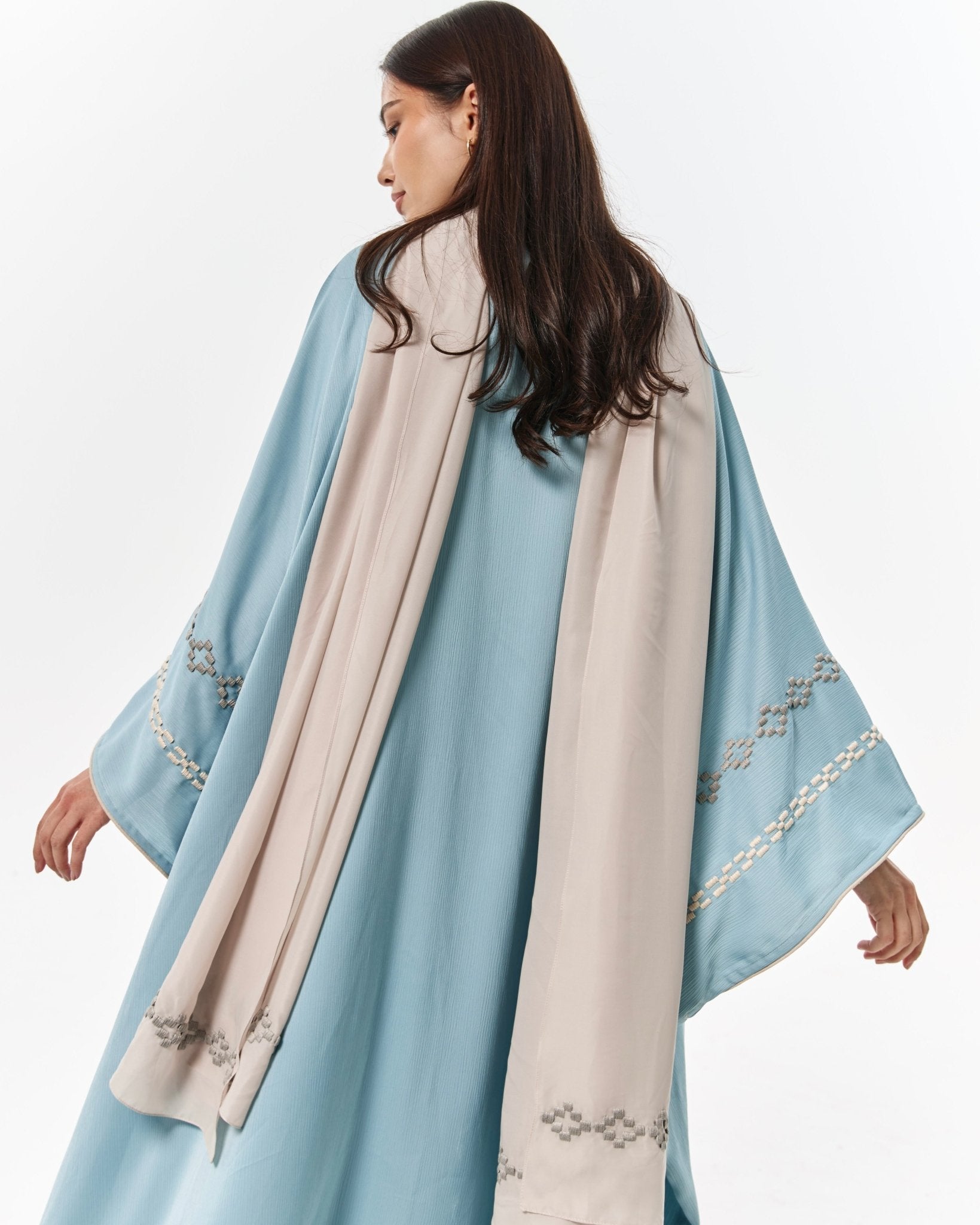 47RM034 ABAYA - ACE DESIGNS - MIRA Y MANO