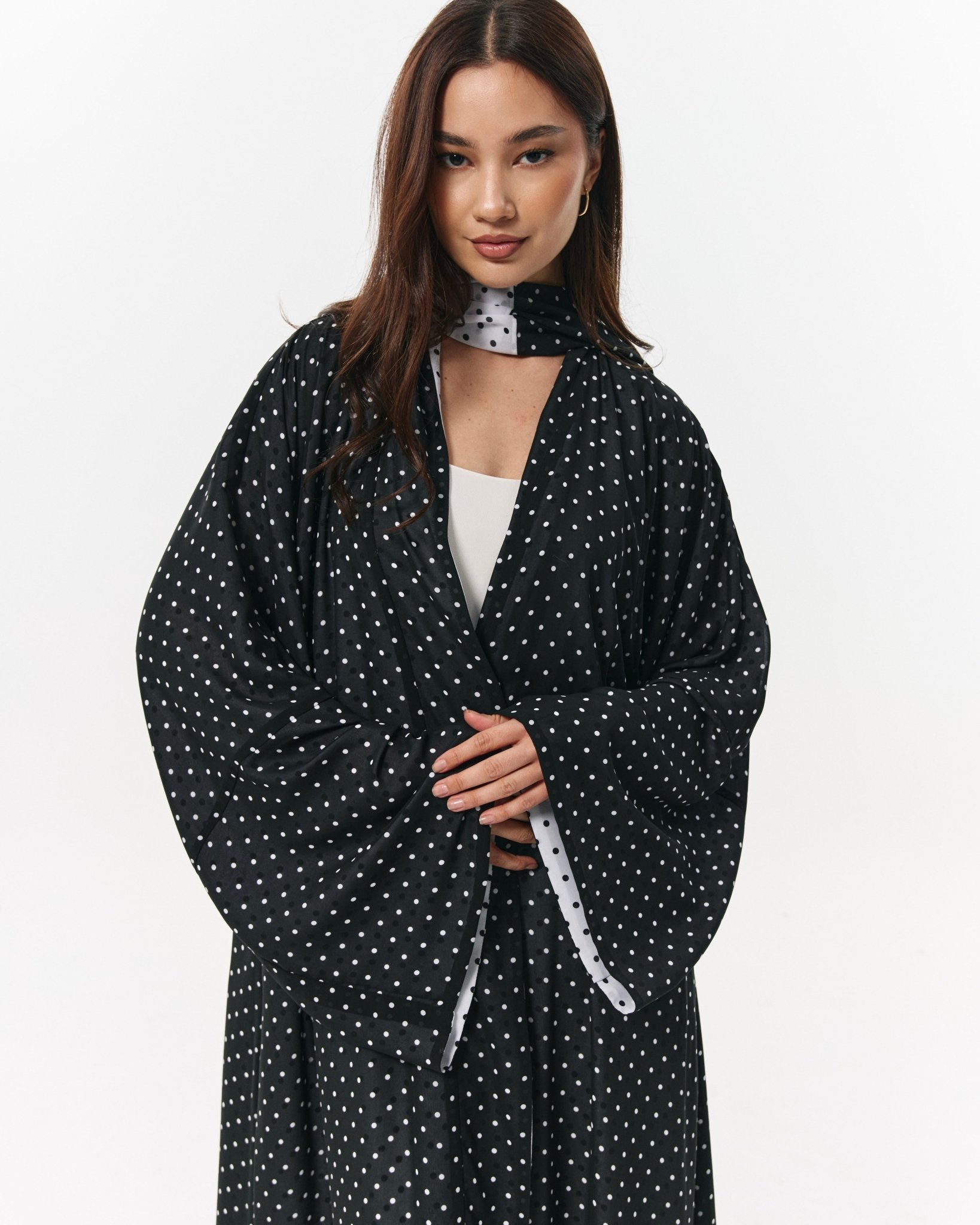47RM036 ABAYA - ACE DESIGNS - MIRA Y MANO