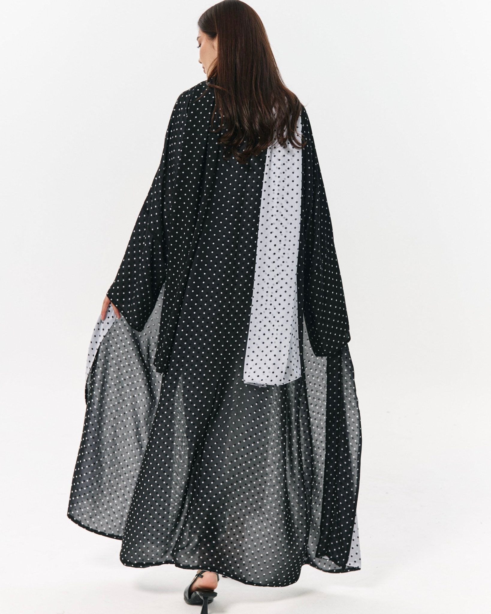 47RM036 ABAYA - ACE DESIGNS - MIRA Y MANO