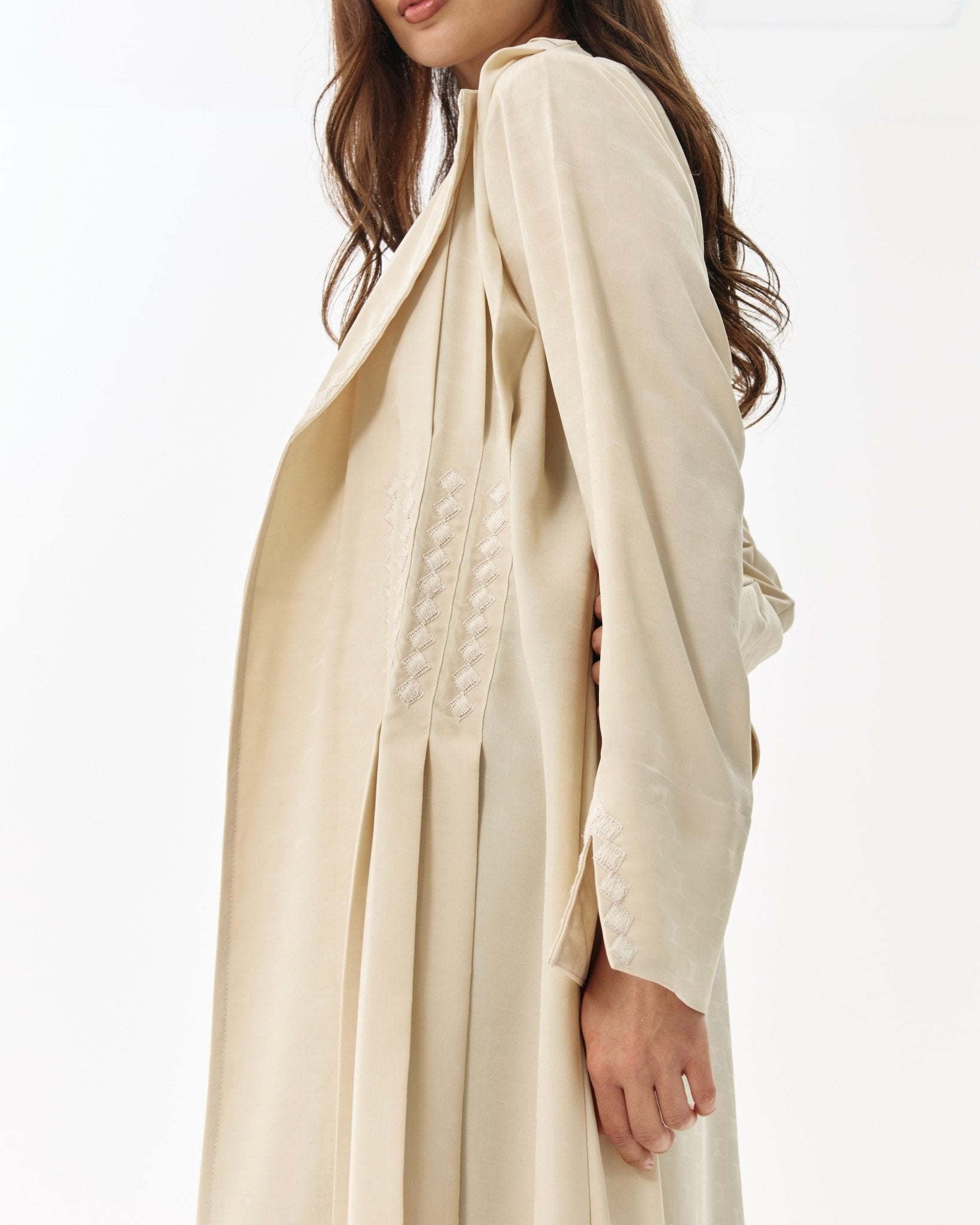 47RM055 ABAYA - ACE DESIGNS - MIRA Y MANO