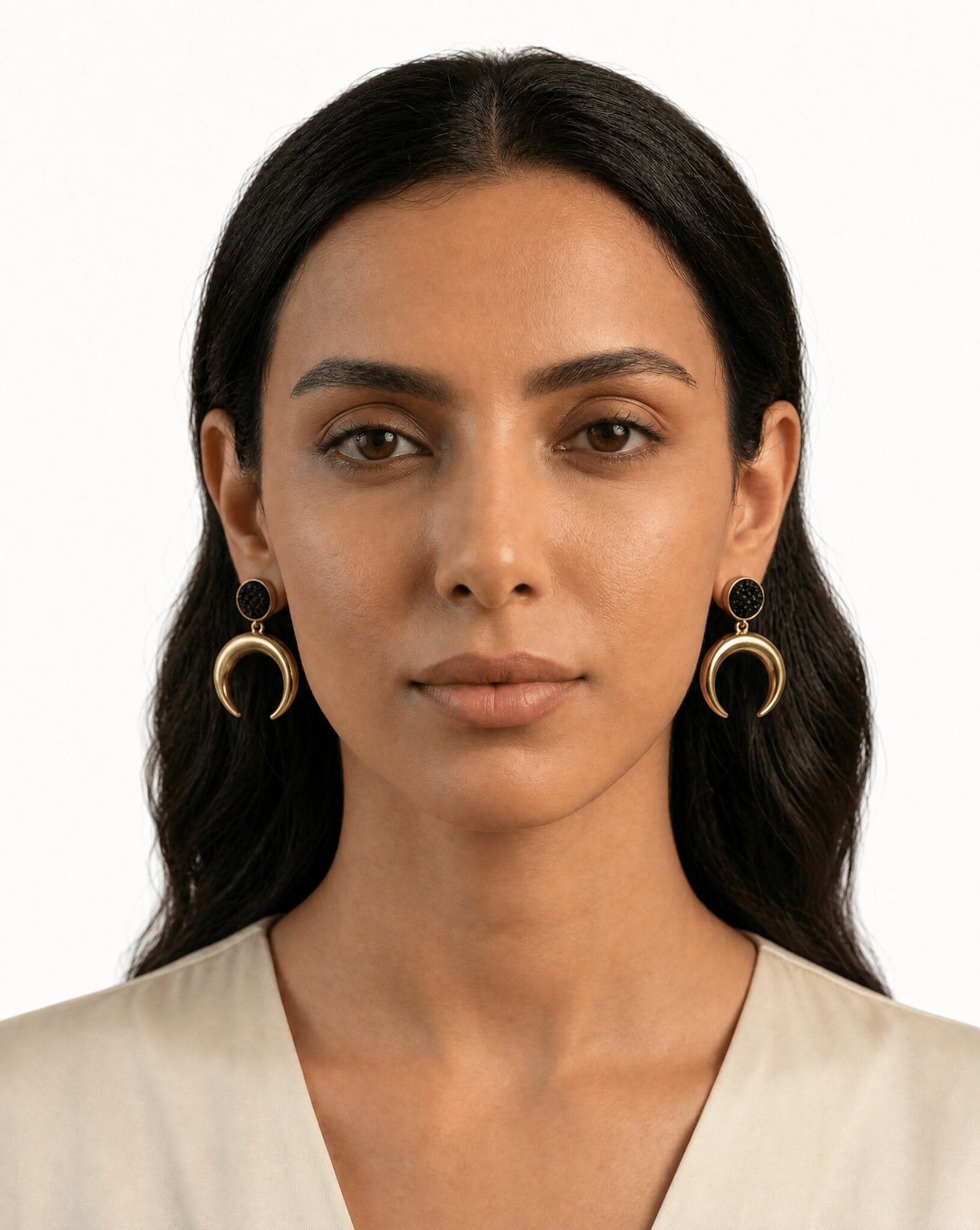 E02-BK EARRINGS - AFFLUENT BY MAI - MIRA Y MANO