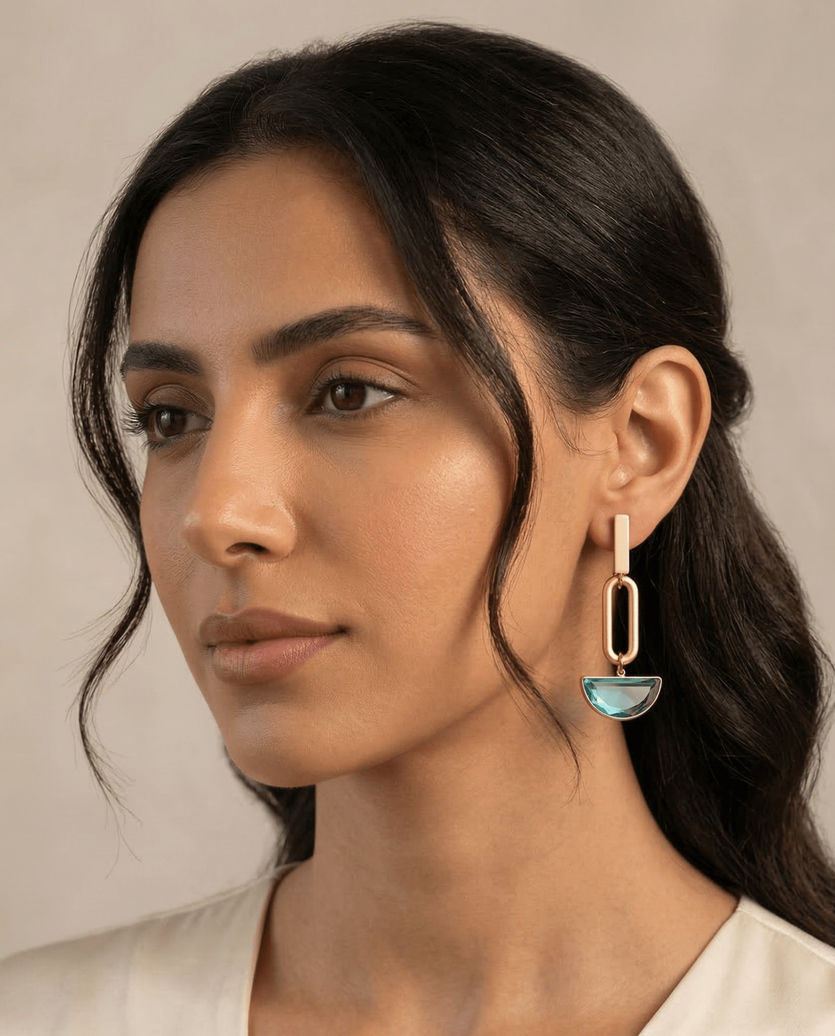 E026 - LG EARRINGS - AFFLUENT BY MAI - MIRA Y MANO