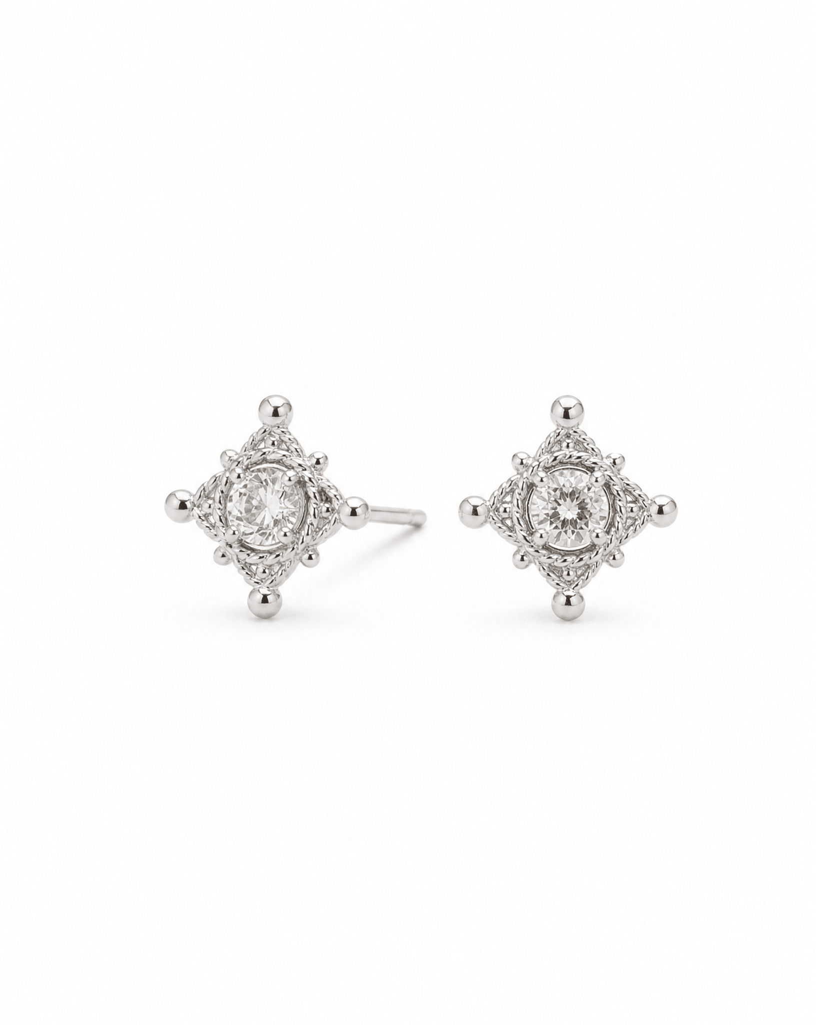 E027-ML EARRINGS - AFFLUENT BY MAI - MIRA Y MANO