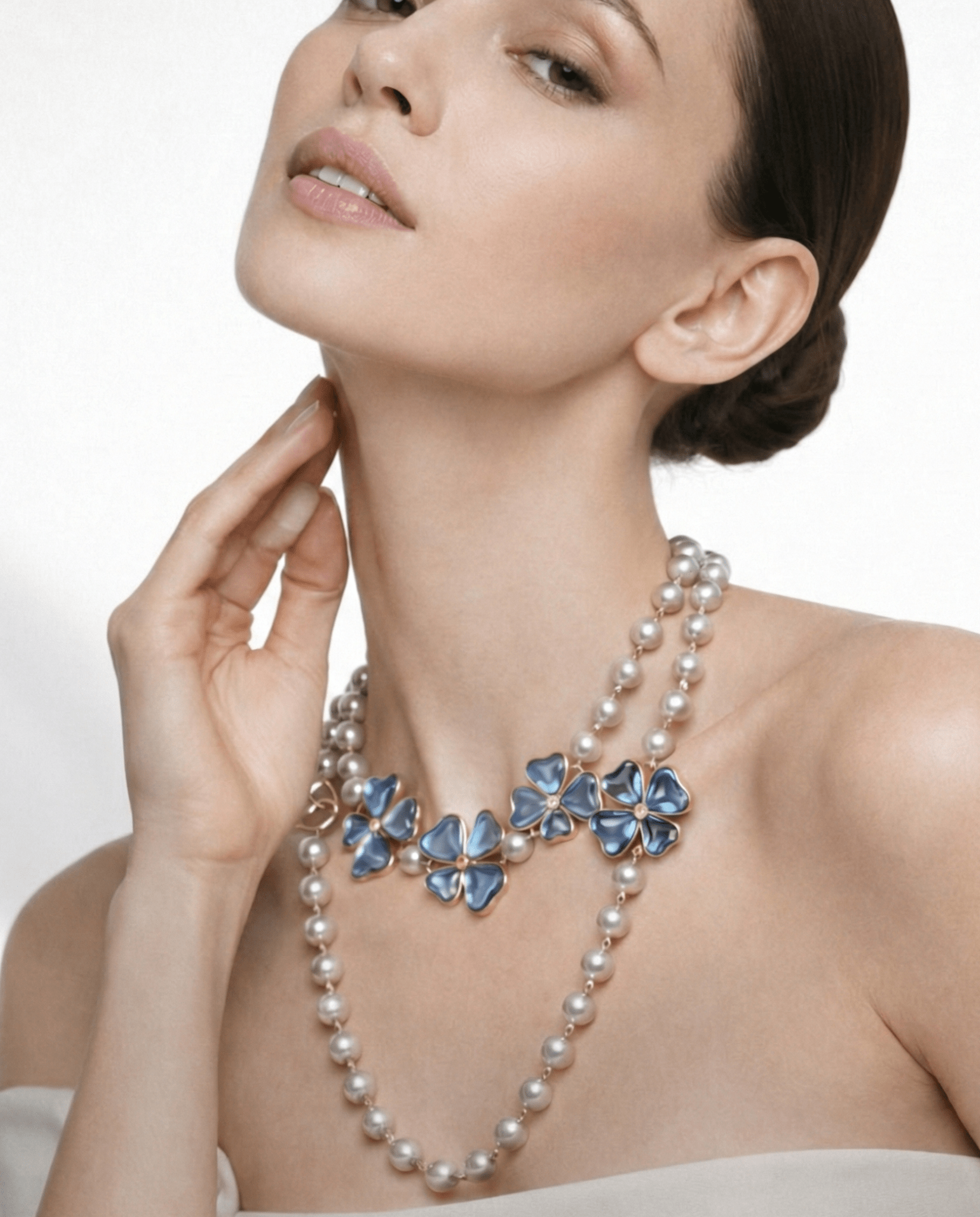 N001 - BL NECKLACE - AFFLUENT BY MAI - MIRA Y MANO