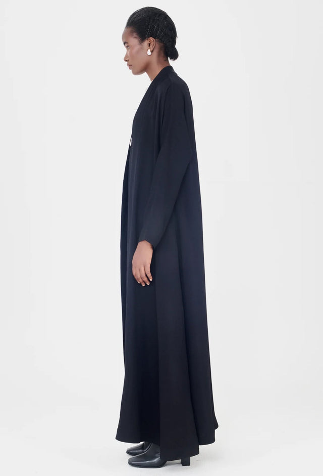 HEYAM - BLK015 ABAYA - AISIL - MIRA Y MANO