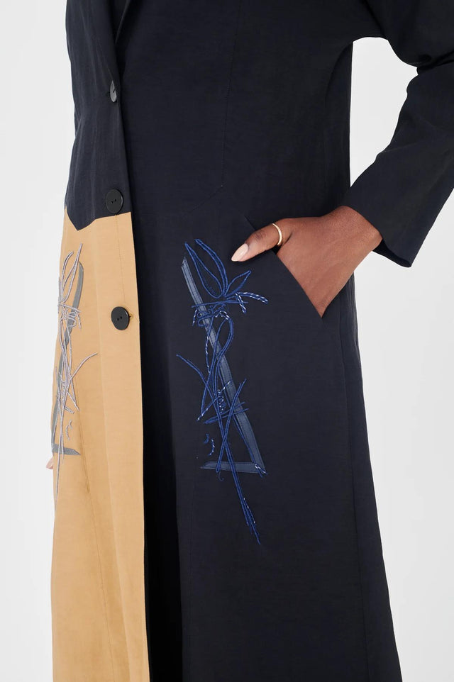 NOOR - BLK - CML001 ABAYA - AISIL - MIRA Y MANO