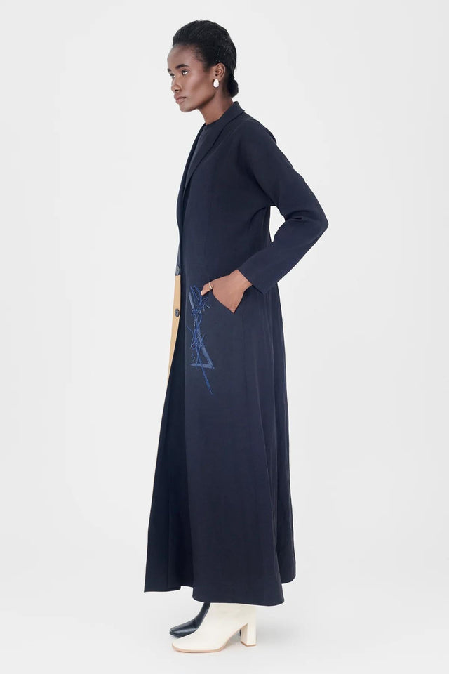 NOOR - BLK - CML001 ABAYA - AISIL - MIRA Y MANO