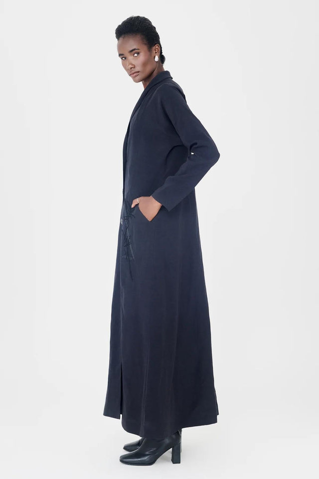 NOOR - BLK001 ABAYA - AISIL - MIRA Y MANO