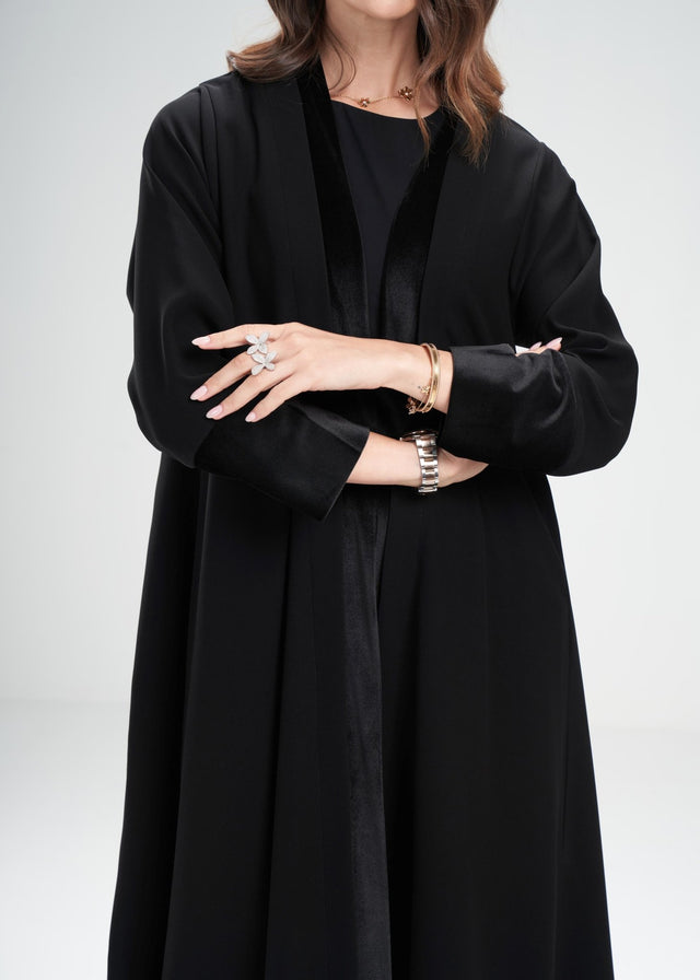 404 ABAYA SET - AL ASWAD - MIRA Y MANO