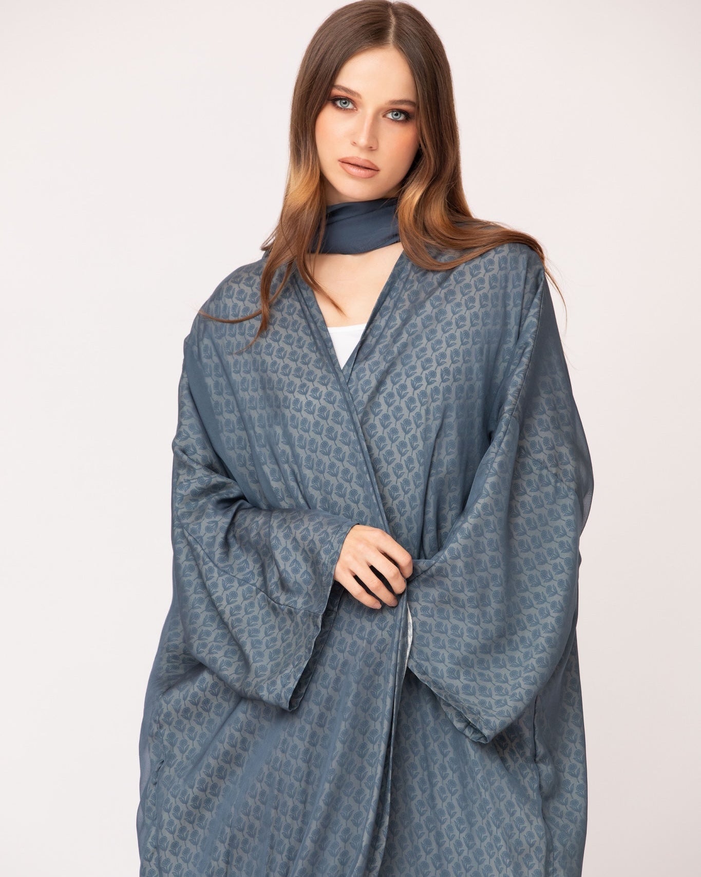 DAA26-02 ABAYA - ALDUKAN - MIRA Y MANO
