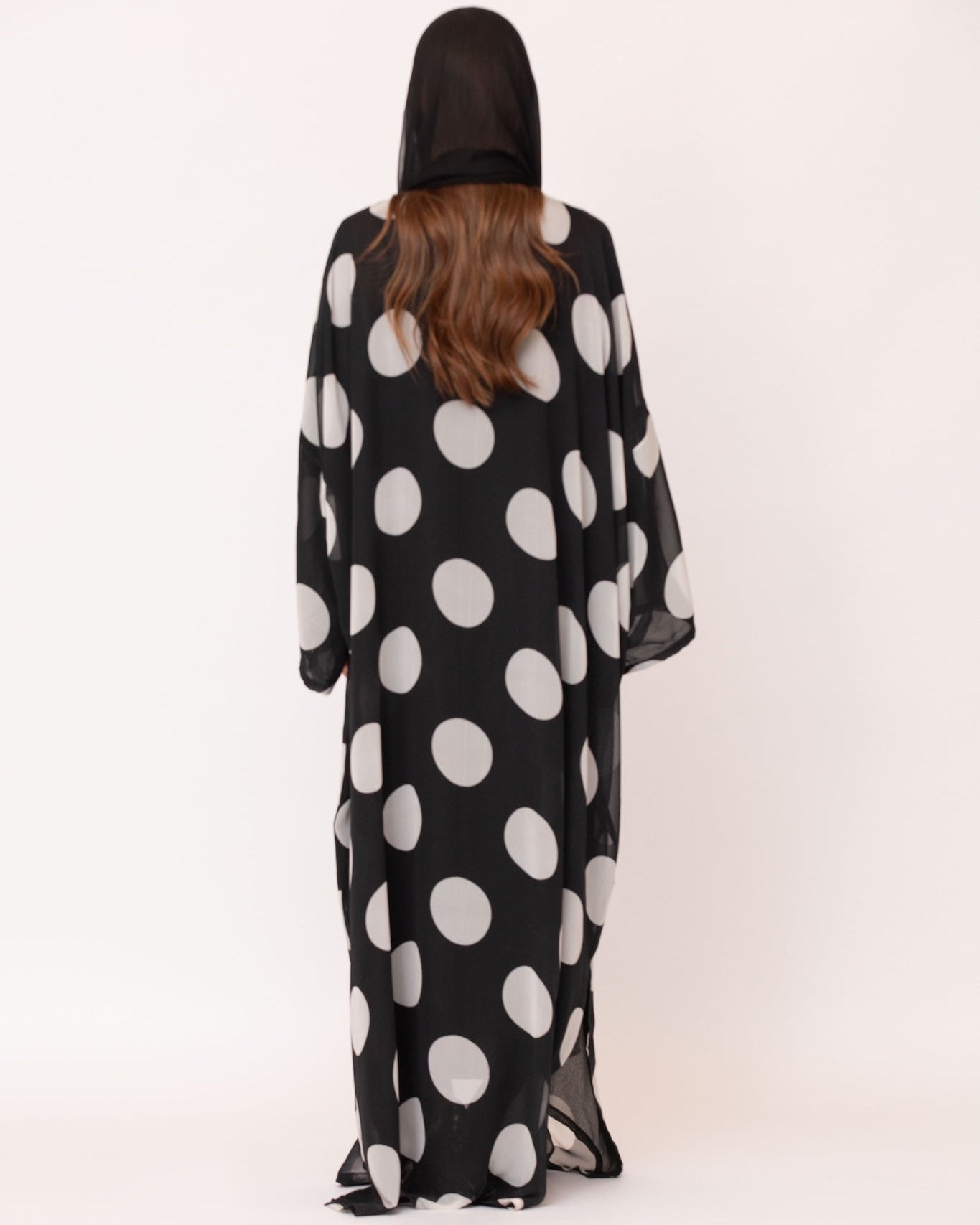 DAA26-07 B ABAYA - ALDUKAN - MIRA Y MANO