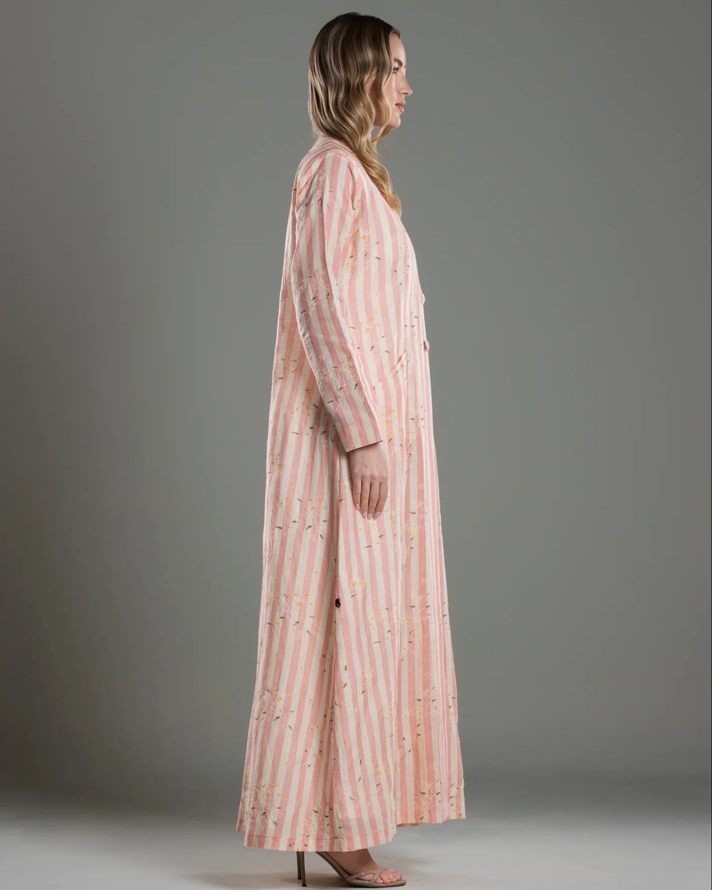 DSC26-002 – Pink Linen Abaya - ALDUKAN - MIRA Y MANO