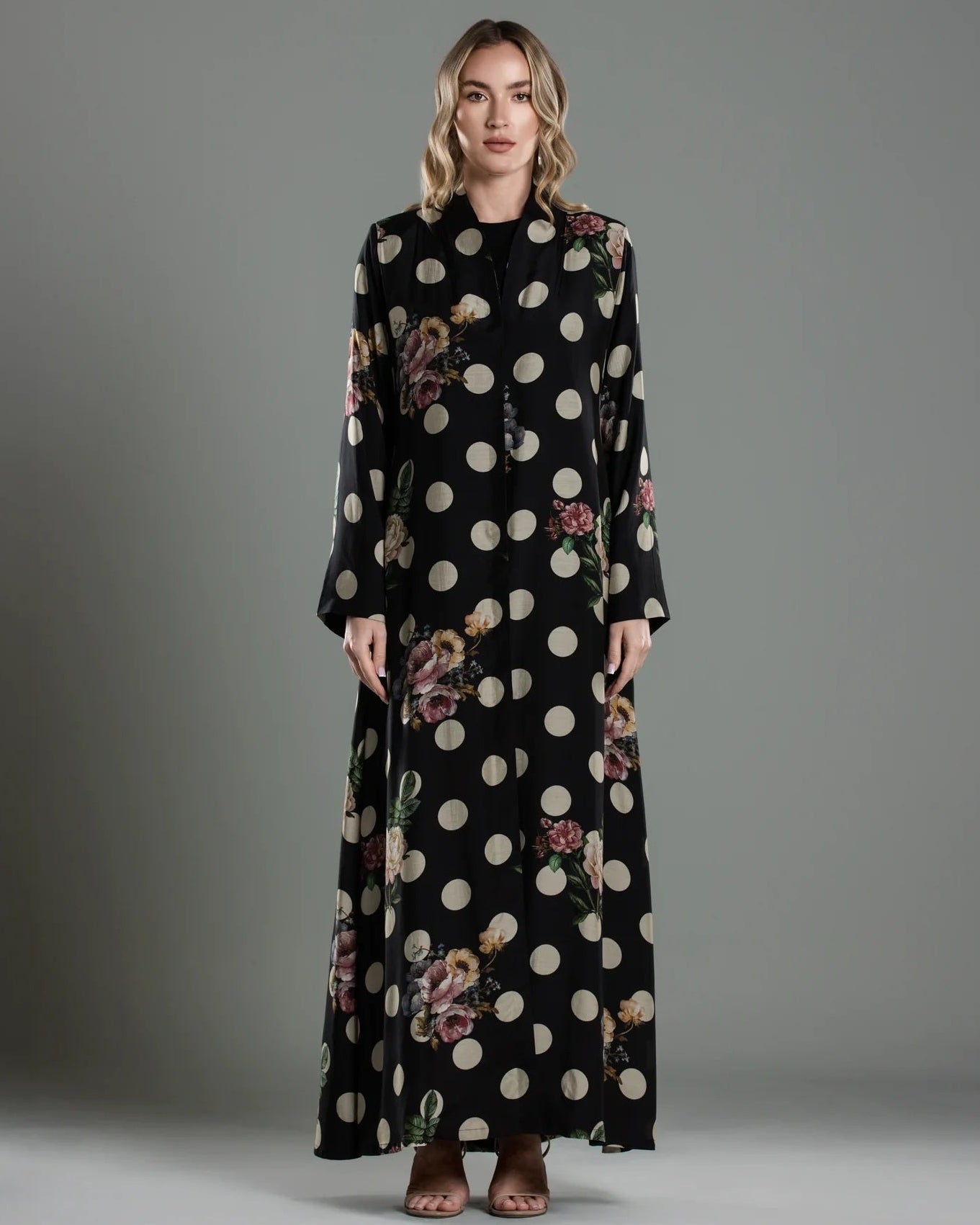 DSC26-006 – Black Silk Cotton Abaya - ALDUKAN - MIRA Y MANO