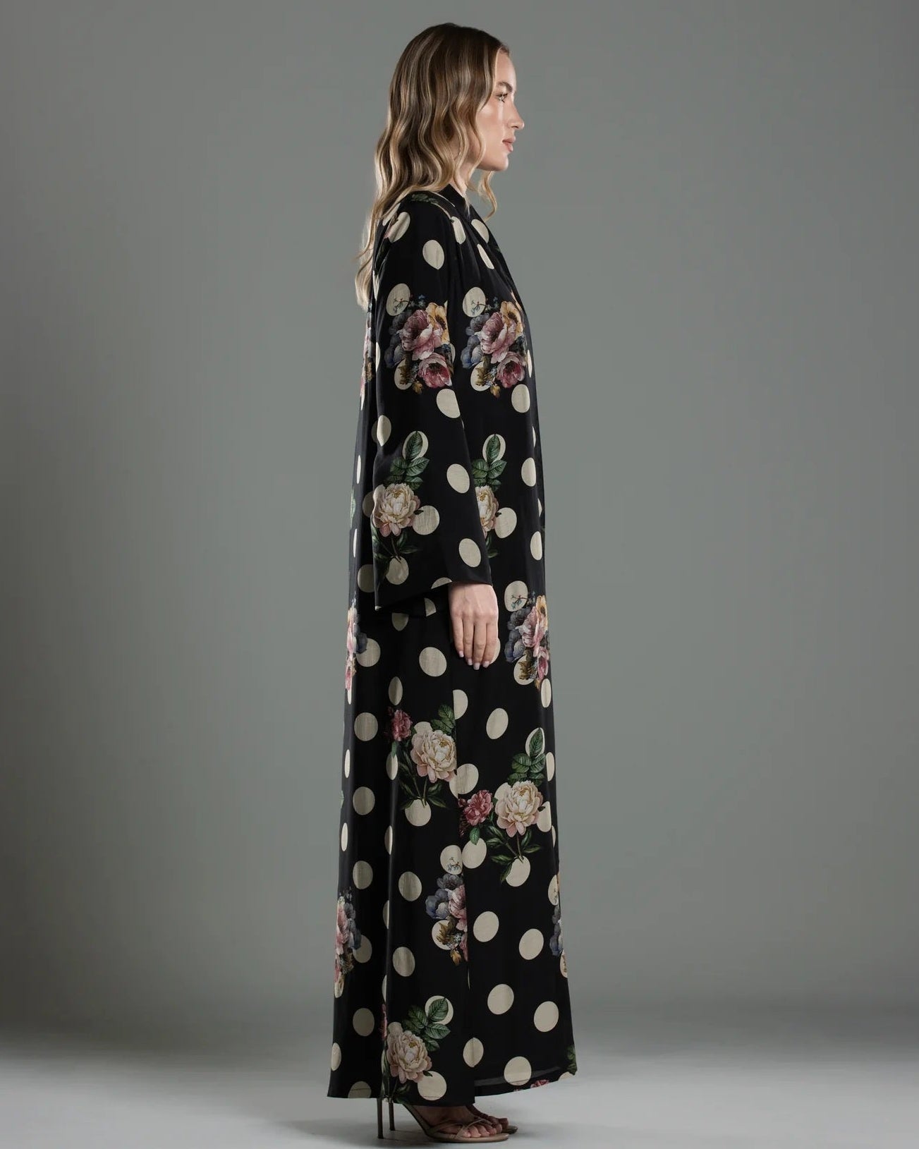 DSC26-006 – Black Silk Cotton Abaya - ALDUKAN - MIRA Y MANO