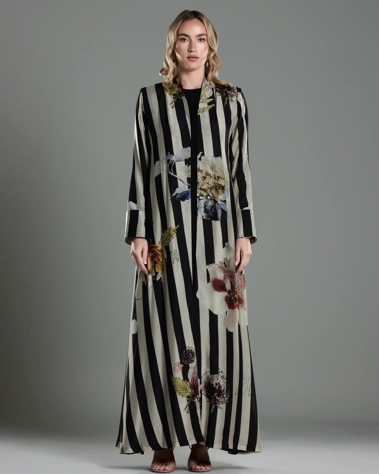 DSC26-011 – Black Silk Cotton Abaya - ALDUKAN - MIRA Y MANO