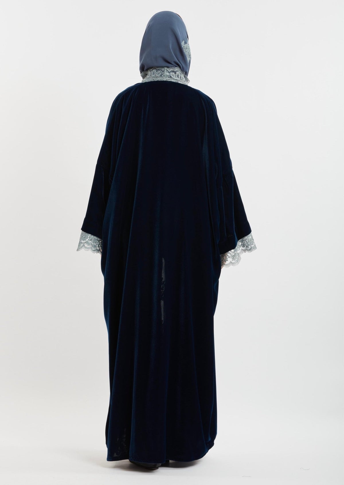 DW26 - 014 ABAYA - MIRA Y MANO