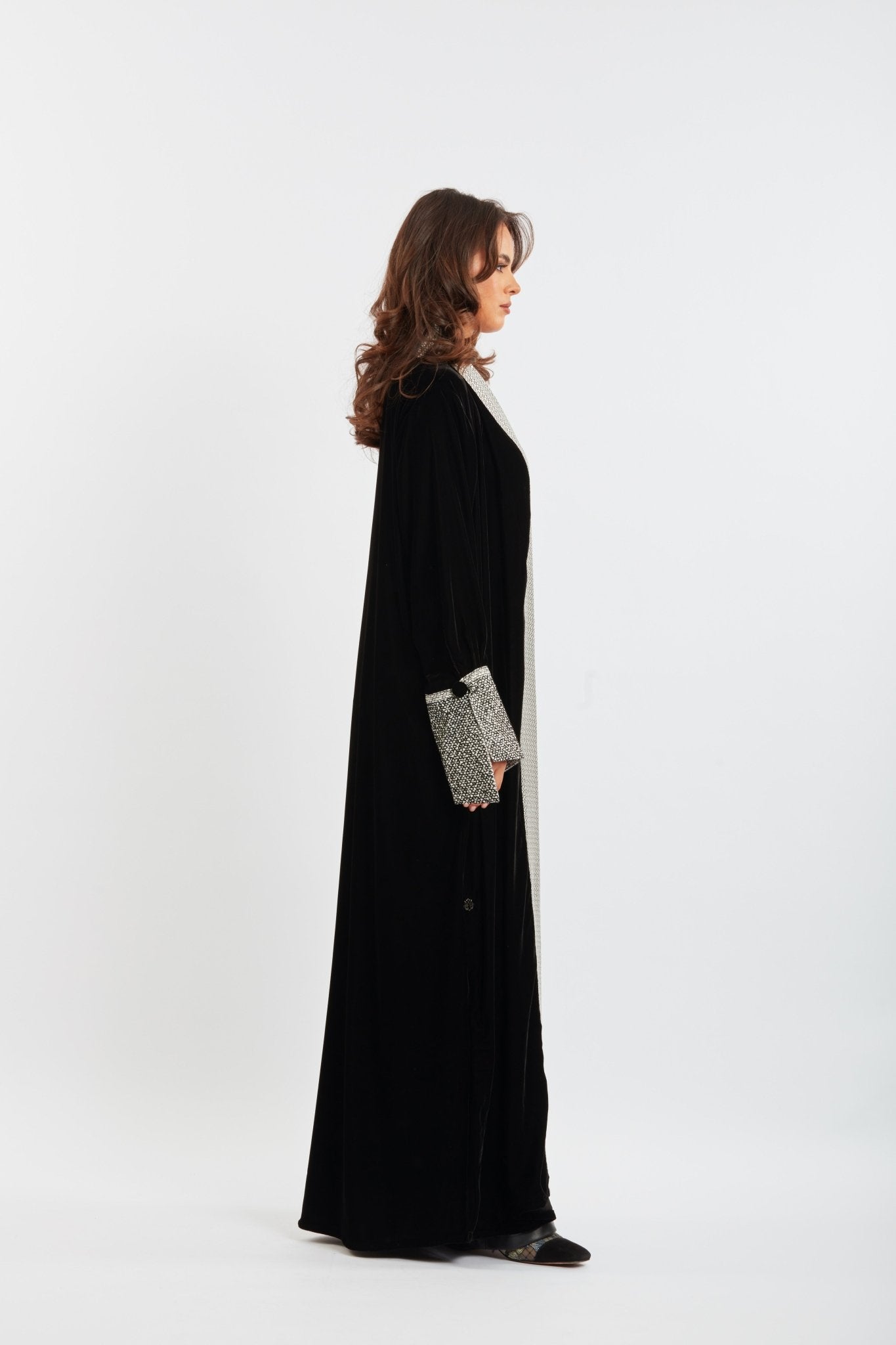 DW26 - 022 W ABAYA - ALDUKAN - MIRA Y MANO