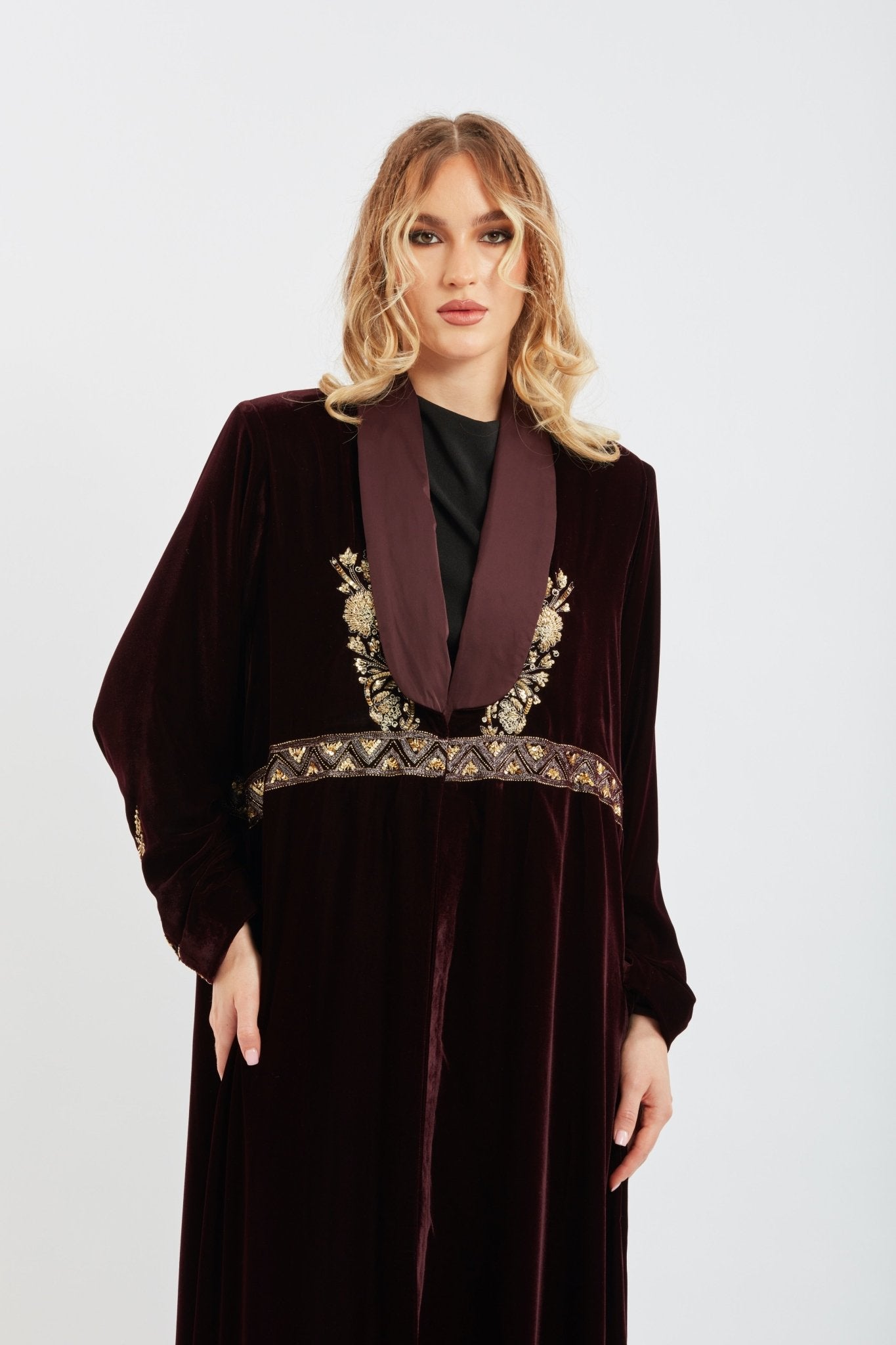 DW26 - 031 ABAYA - ALDUKAN - MIRA Y MANO