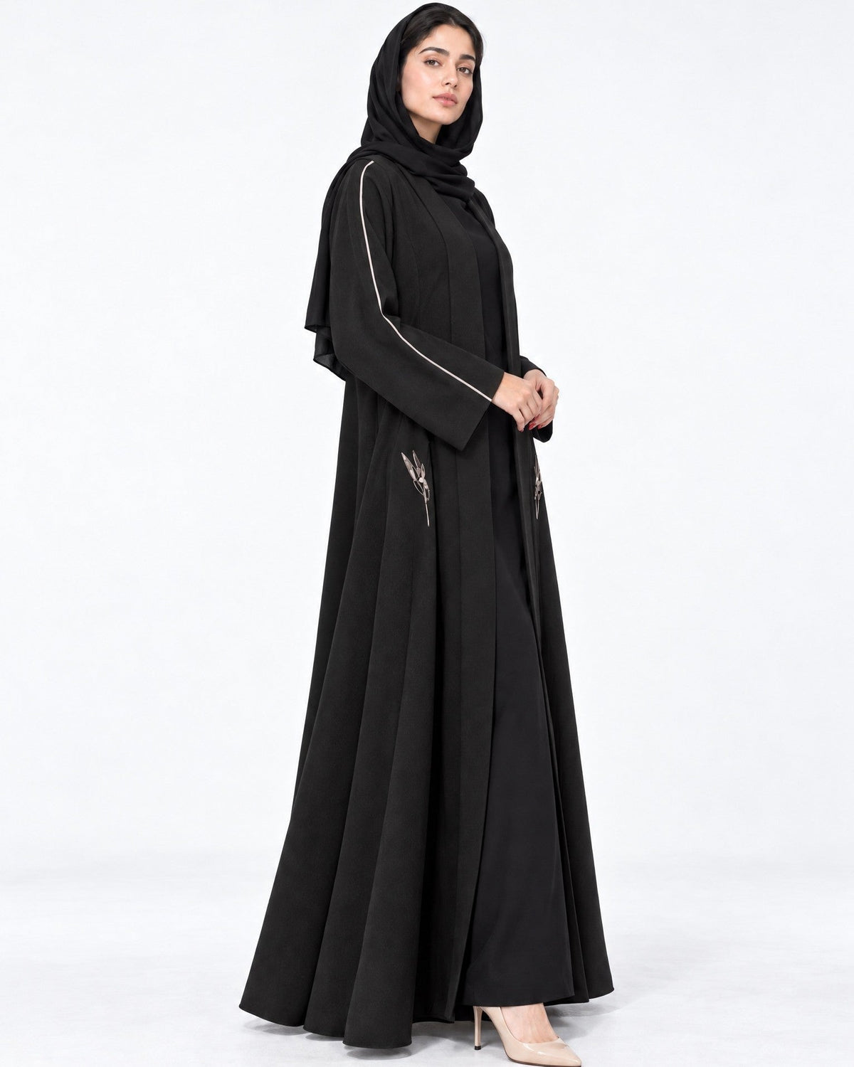 BUSHRA-BLK - Black Jacquard Abaya - AMBER FEROZ - MIRA Y MANO