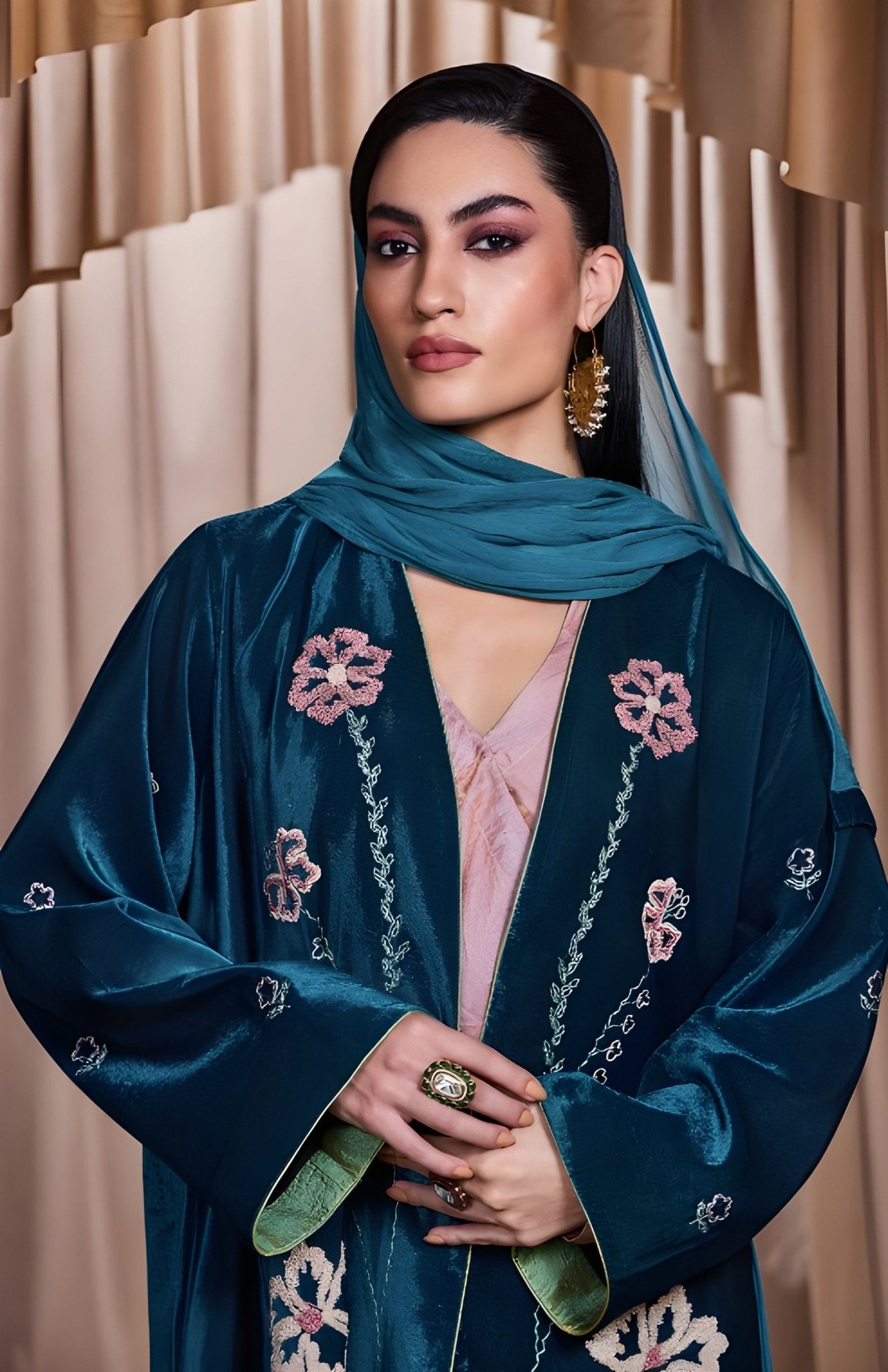 EMIRA ABAYA SET - AMORE MIO BY HITU - MIRA Y MANO