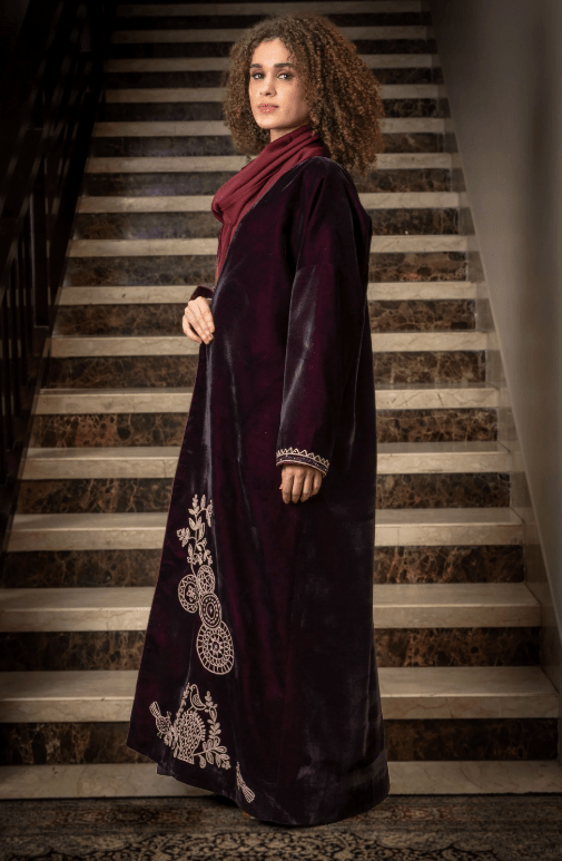 ESTHER ABAYA - AMORE MIO BY HITU - MIRA Y MANO