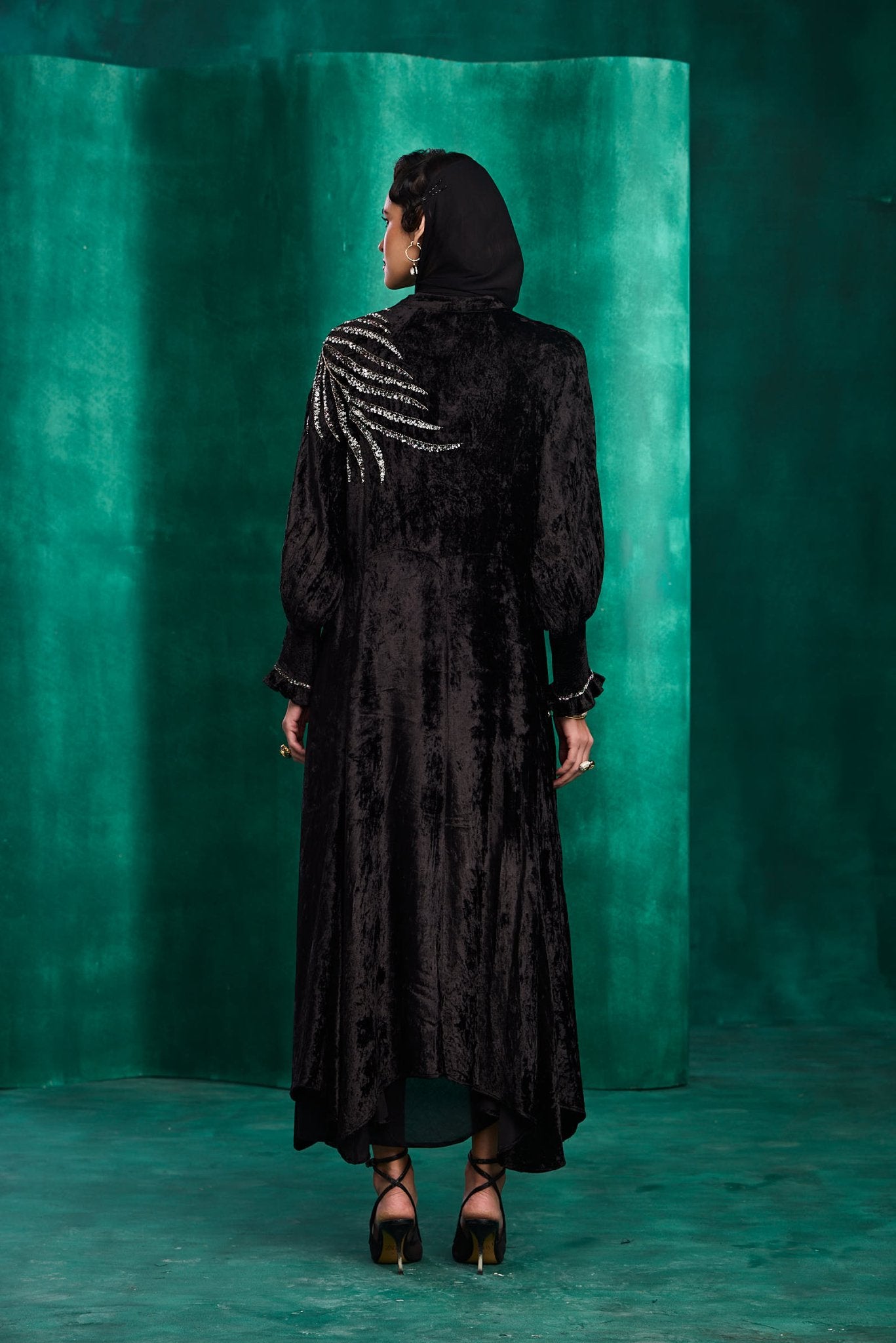 LAMEESAH JALABIAH - AMORE MIO BY HITU - MIRA Y MANO