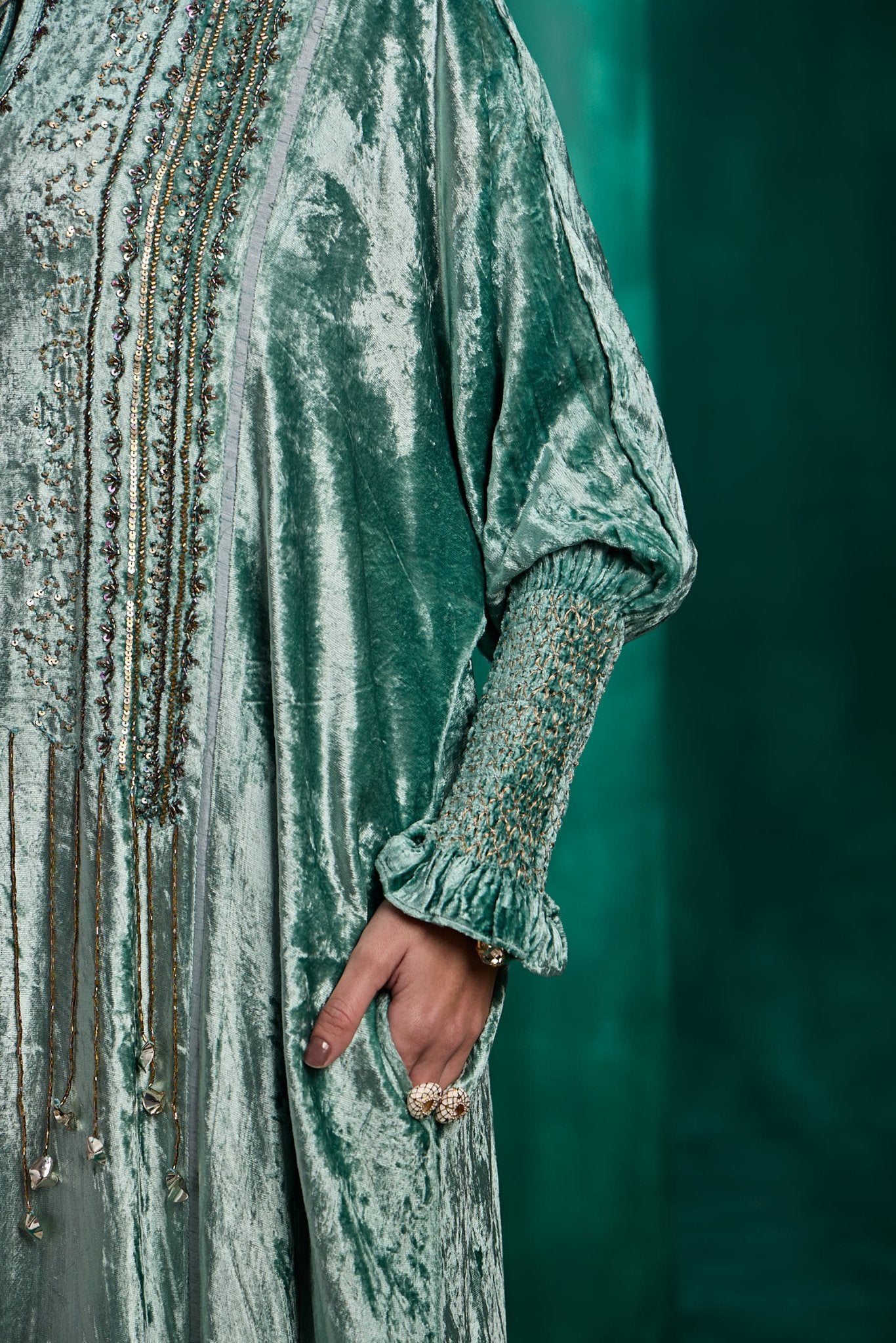 LN - 21 JALABIAH - AMORE MIO BY HITU - MIRA Y MANO