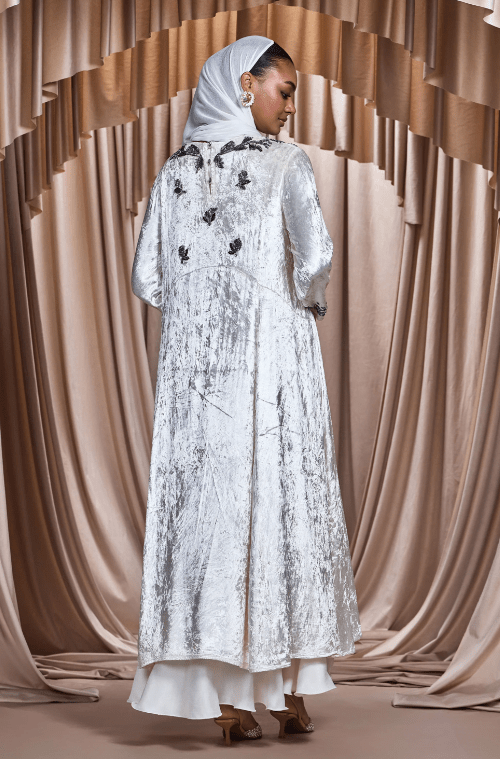 QANITA JALABIAH - AMORE MIO BY HITU - MIRA Y MANO