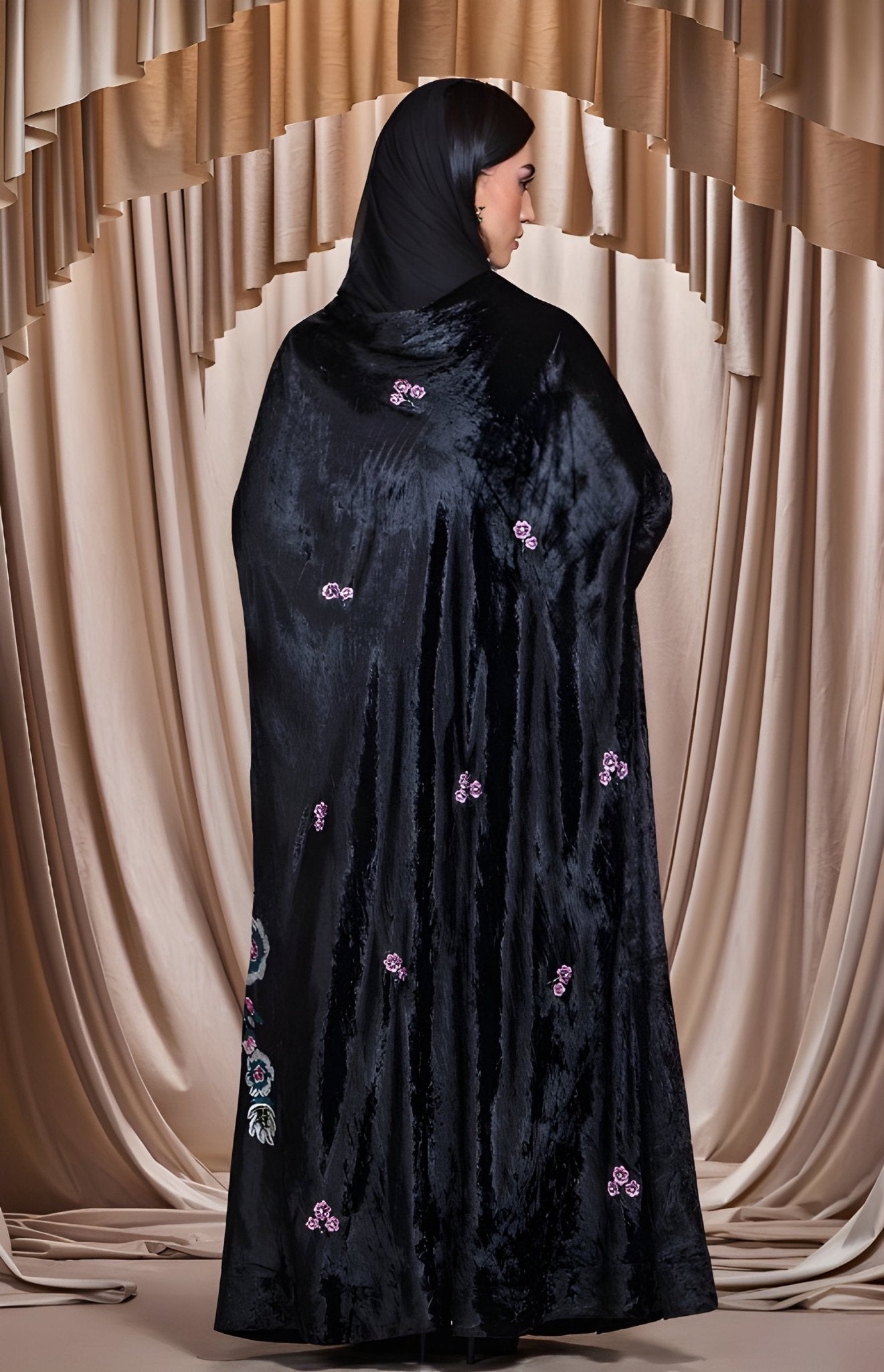 ZARLASTA ABAYA SET - AMORE MIO BY HITU - MIRA Y MANO
