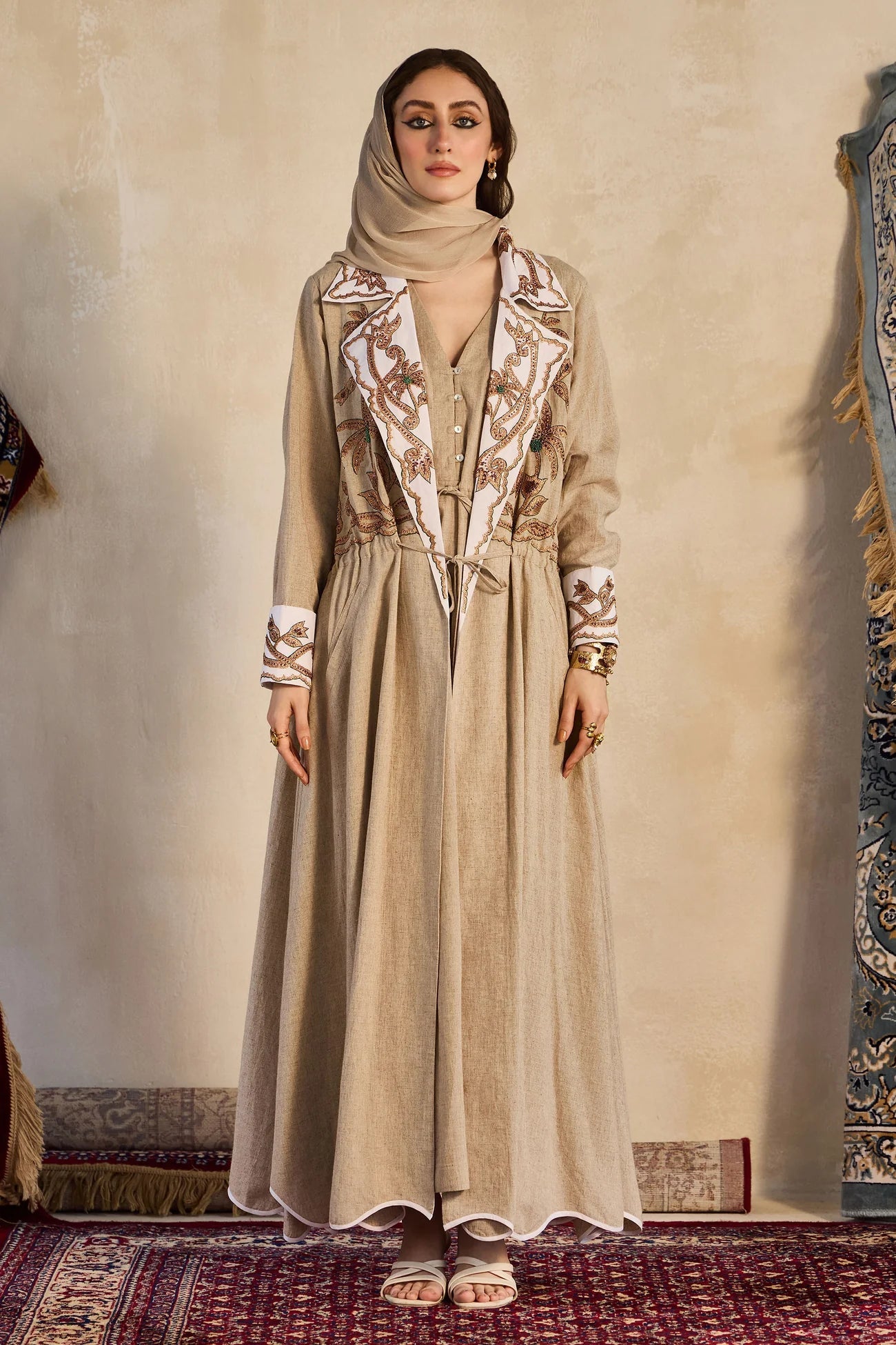 ZUBAIRA ABAYA SET - AMORE MIO BY HITU - MIRA Y MANO