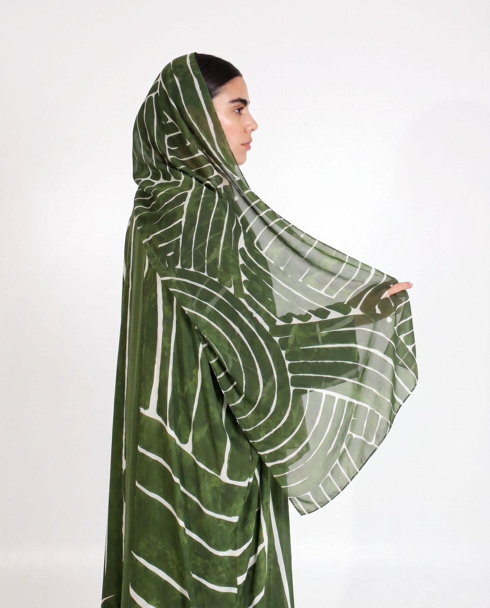 CHIFFON GRASS PRINT ABAYA - ASDAF LINE - MIRA Y MANO